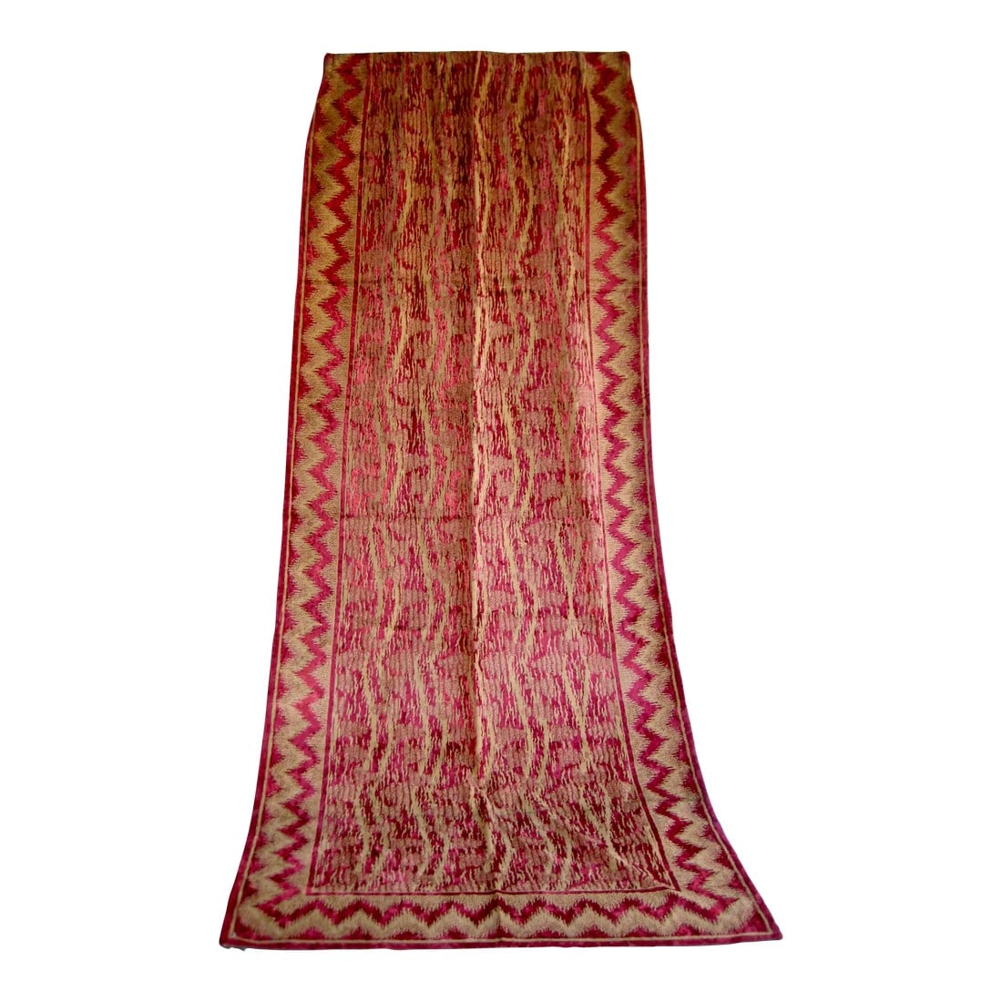 1940s French Art Deco Portiere Drape: Strong in style this Portiere or drapery present a beautiful abstract design in cut velvet with a wonderful shine that give a lot of deepness to the piece playing with the light , this piece will