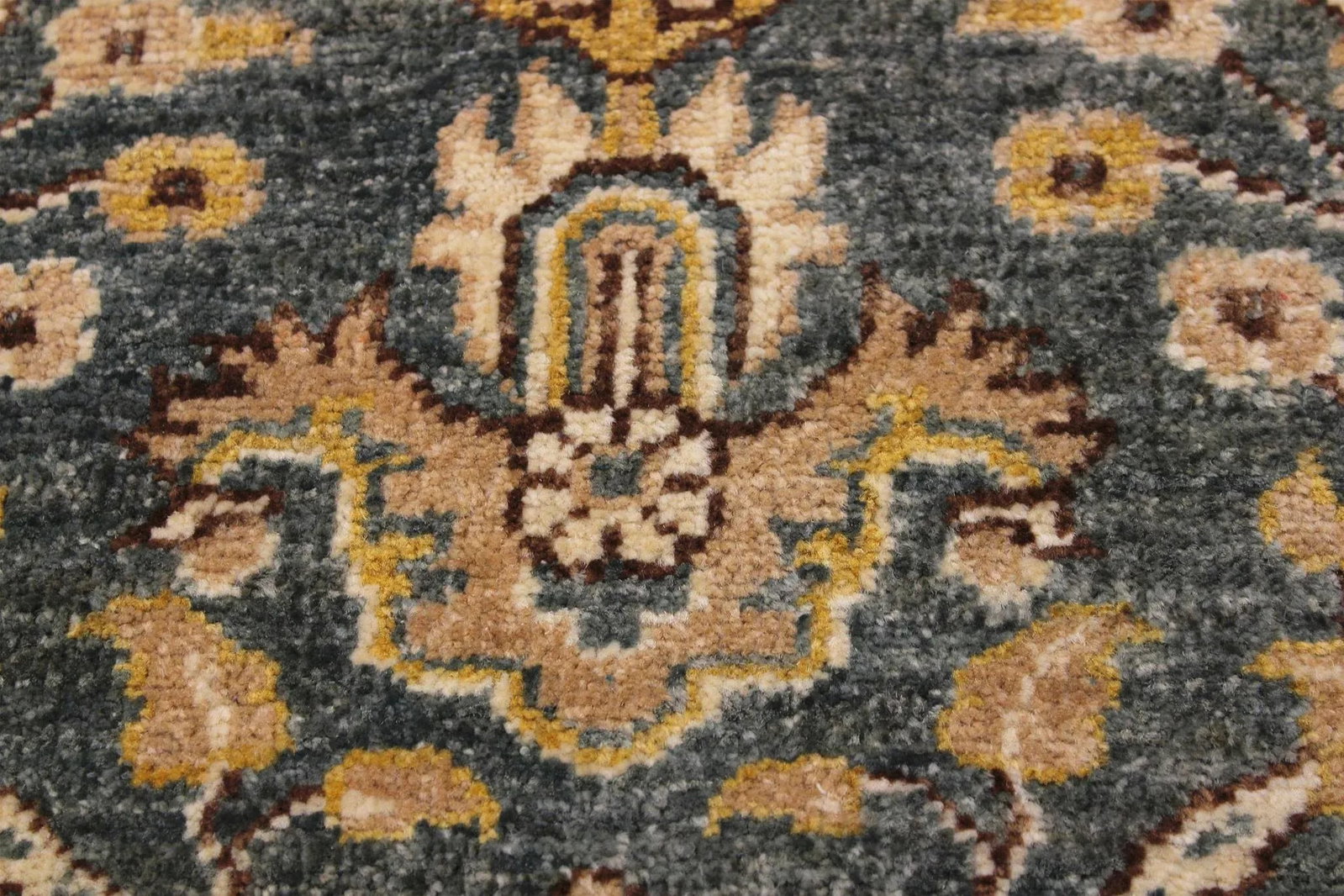 1990s Bohemian Heriz Ziegler Green Beige Hand-Knotted Rug - 3'11'' X 5'7'' - 4