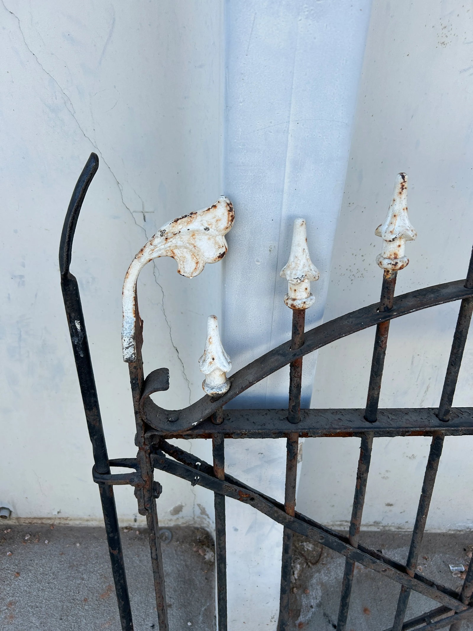Antique Rustic Wrought Iron Painted Gate - 10