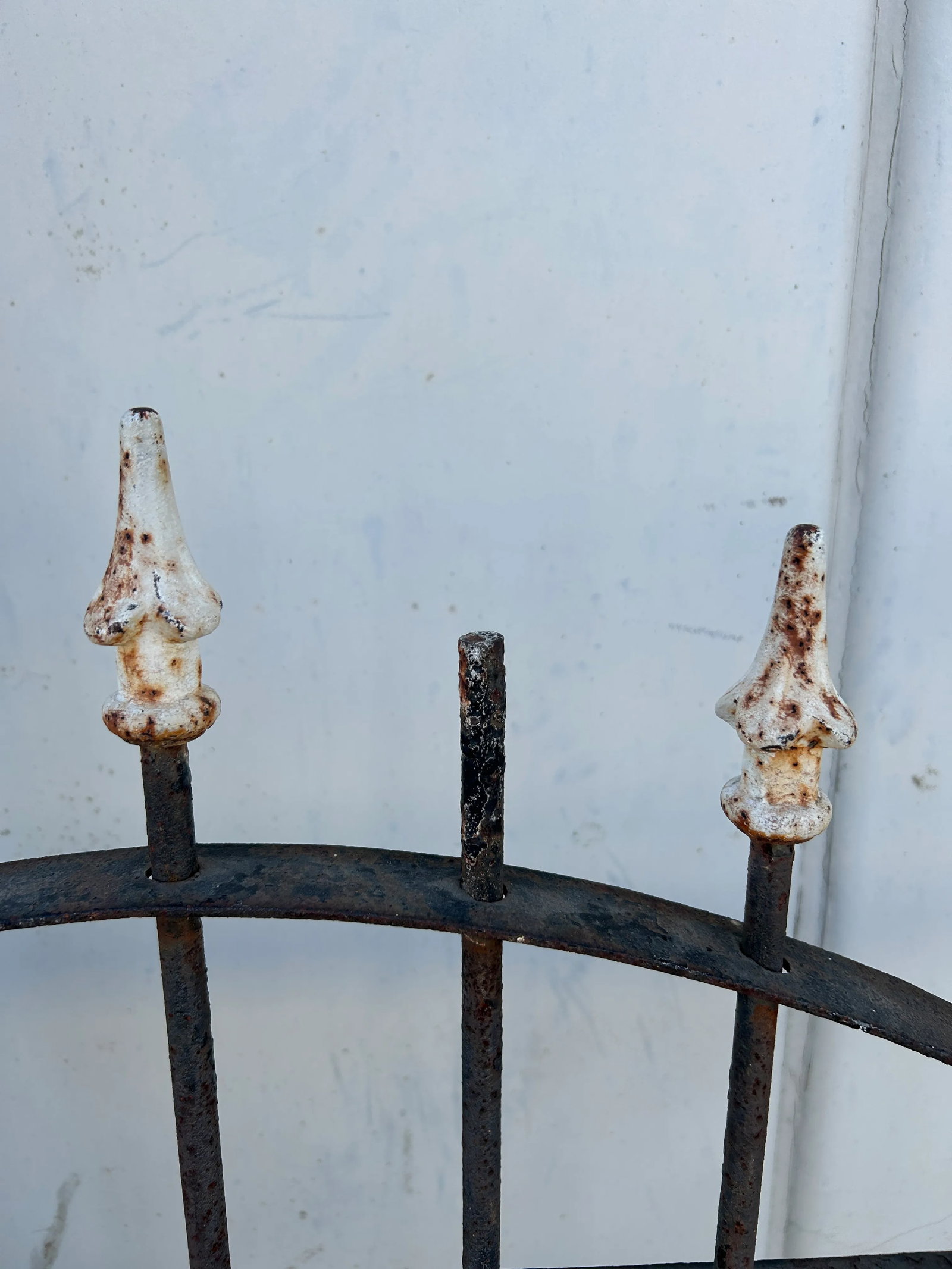 Antique Rustic Wrought Iron Painted Gate - 4