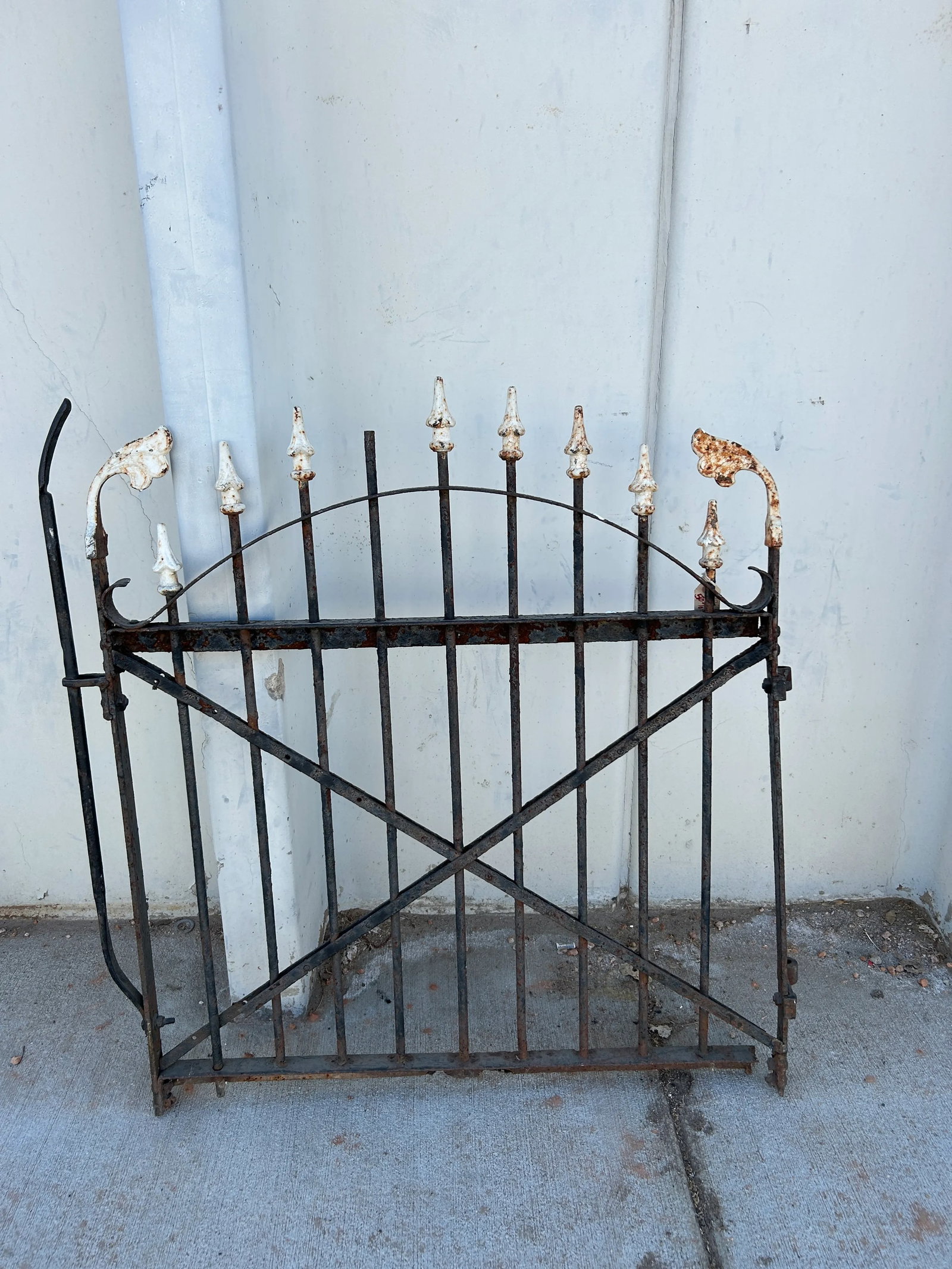 Antique Rustic Wrought Iron Painted Gate - 8