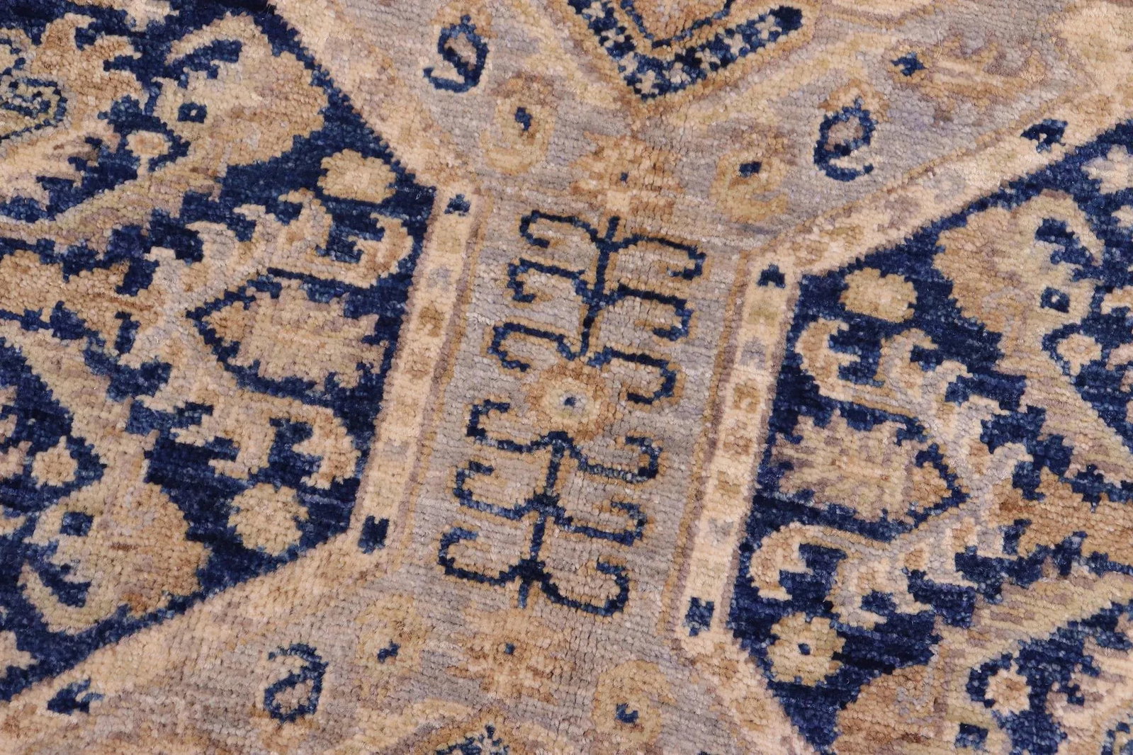 Oriental Ziegler Blue Beige Hand-Knotted Wool Rug - 4'11'' X 6'7'' - 3