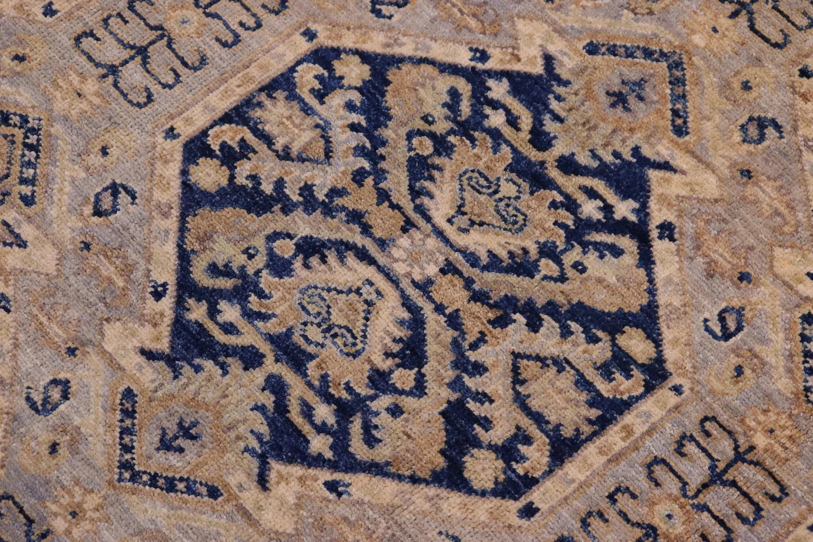 Oriental Ziegler Blue Beige Hand-Knotted Wool Rug - 4'11'' X 6'7'' - 6