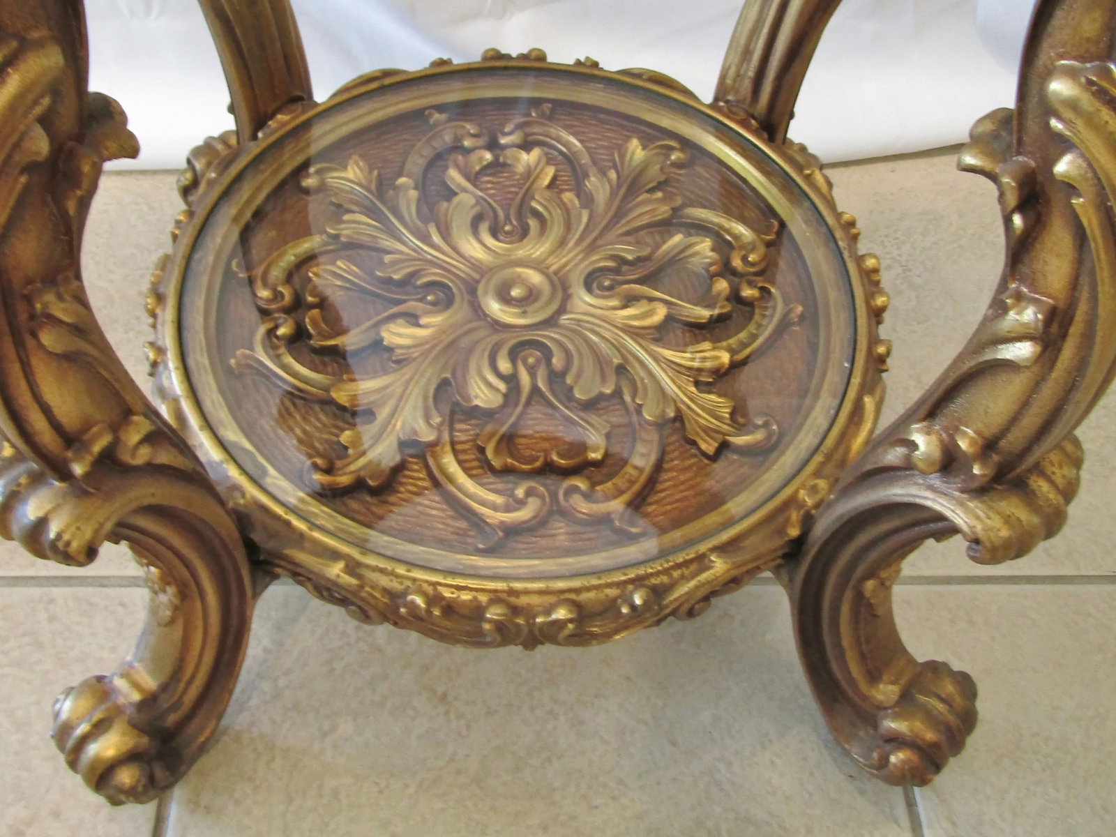 1960s Vintage Hollywood Regency Gold Italian Rococo Style 4 Tier Etagere Display Stand - 7