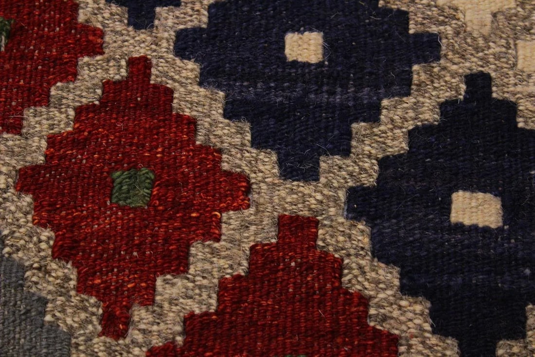 Geometric Tribal Kilim Hand-Woven Wool Rug - 8"²9"³ × 10"²1"³ - 7