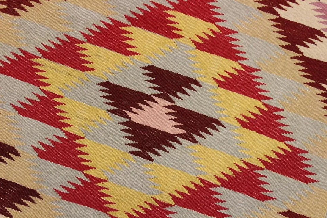 Geometric Kilim Red Hand-Woven Wool Rug -4"²8"³ × 6"²4"³ - 7