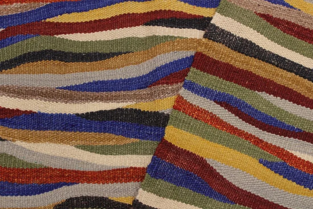 Abstract Kilim Hand-Woven Wool Rug -5'1 X 6'8 - 7
