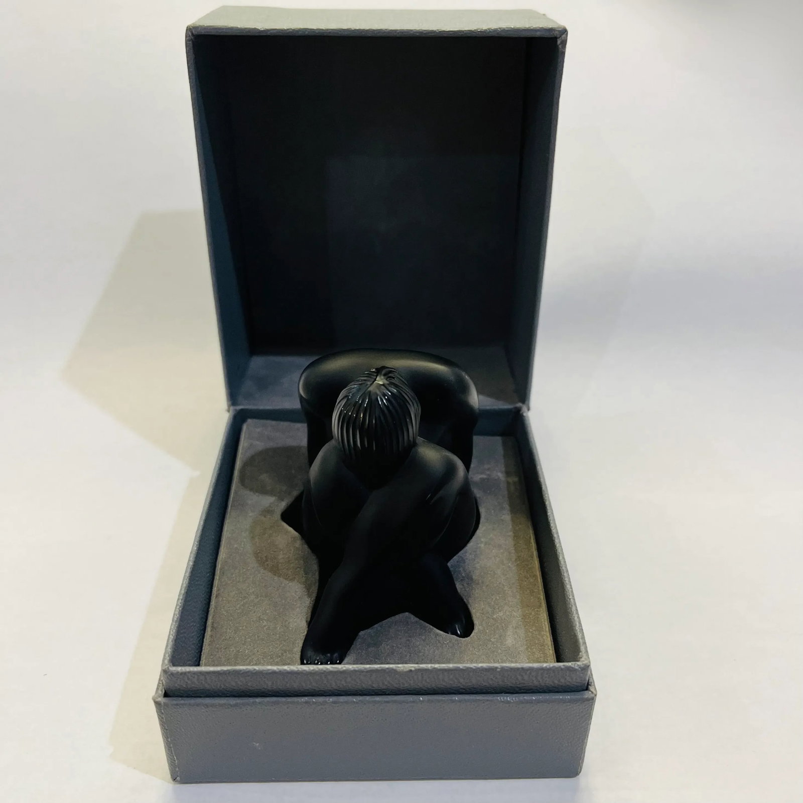 1990s Lalique Nu Assis Noir - Yoga Pose Figure - Original Box - 11