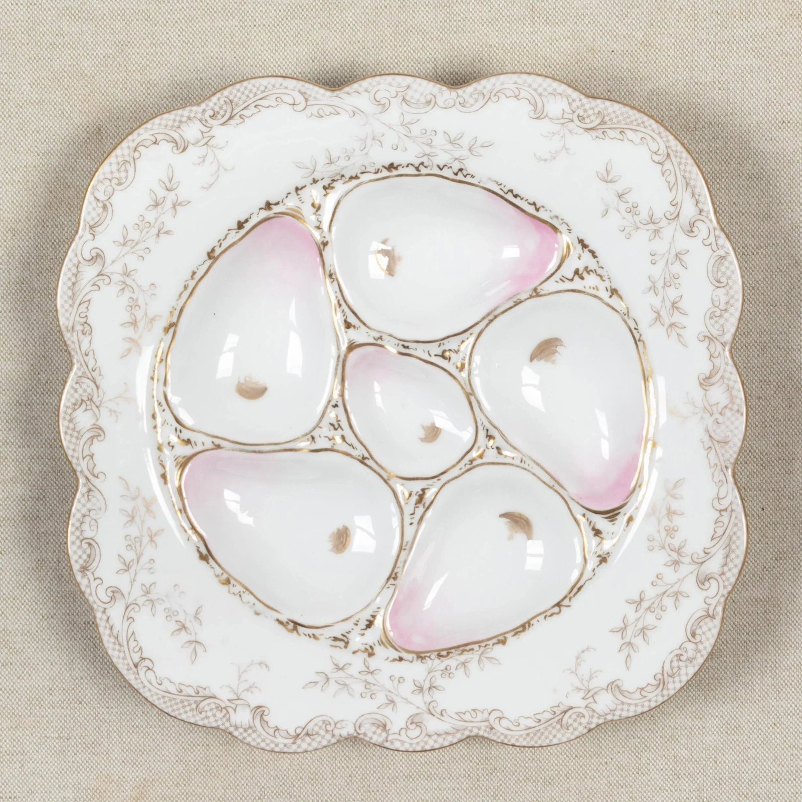19th Century Wilhelm & Graef Porcelain Oyster Plate Pair - 2