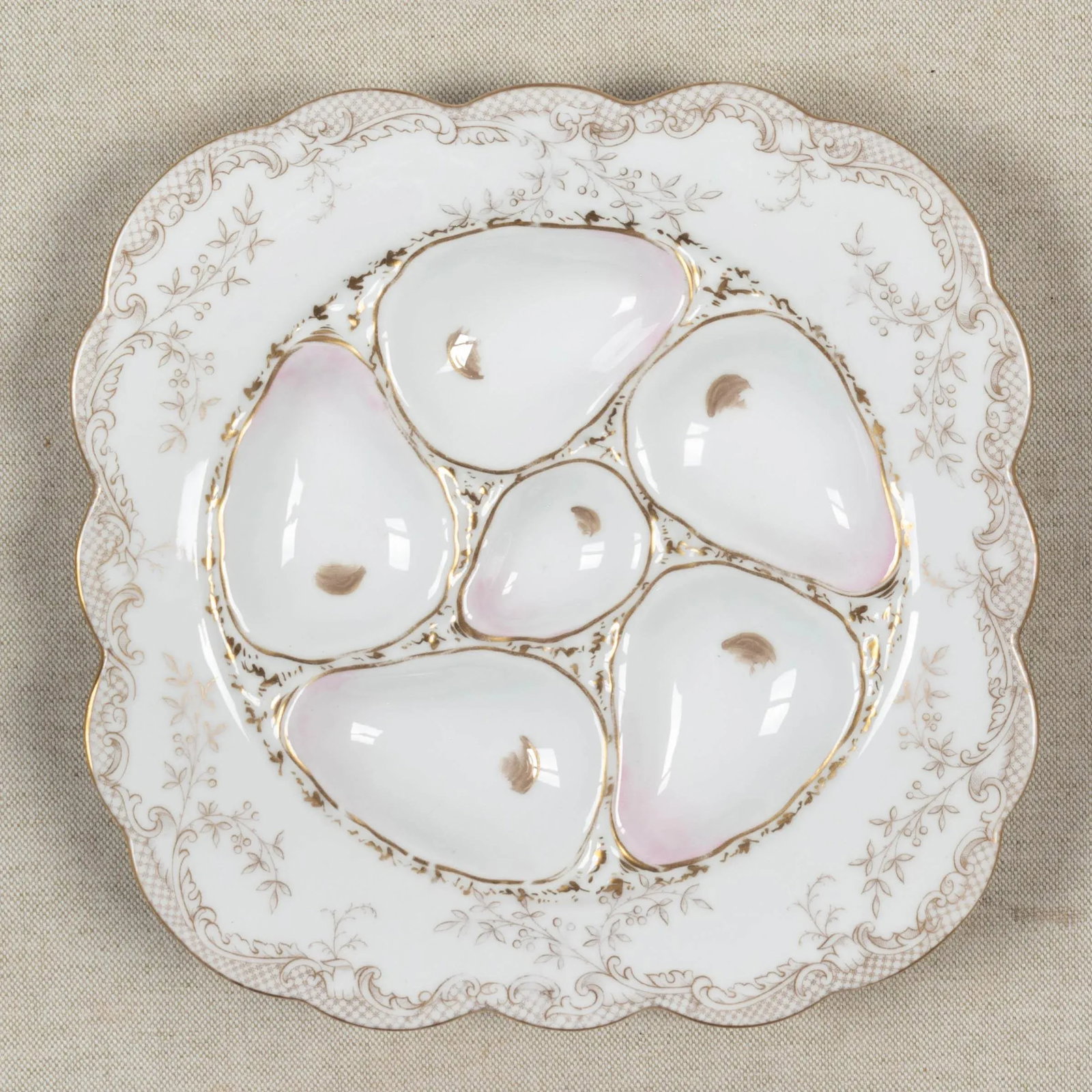 19th Century Wilhelm & Graef Porcelain Oyster Plate Pair - 3