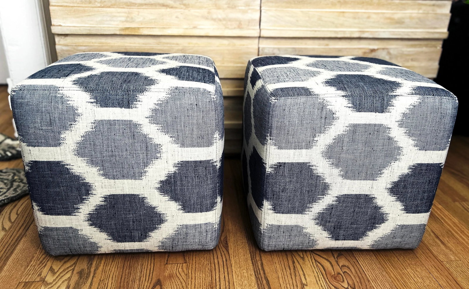 Lee Industries Cabot Denim Woven Ikat Honeycomb Pattern Fabric Cover Rolling Cocktail Ottoman Stool, - 8