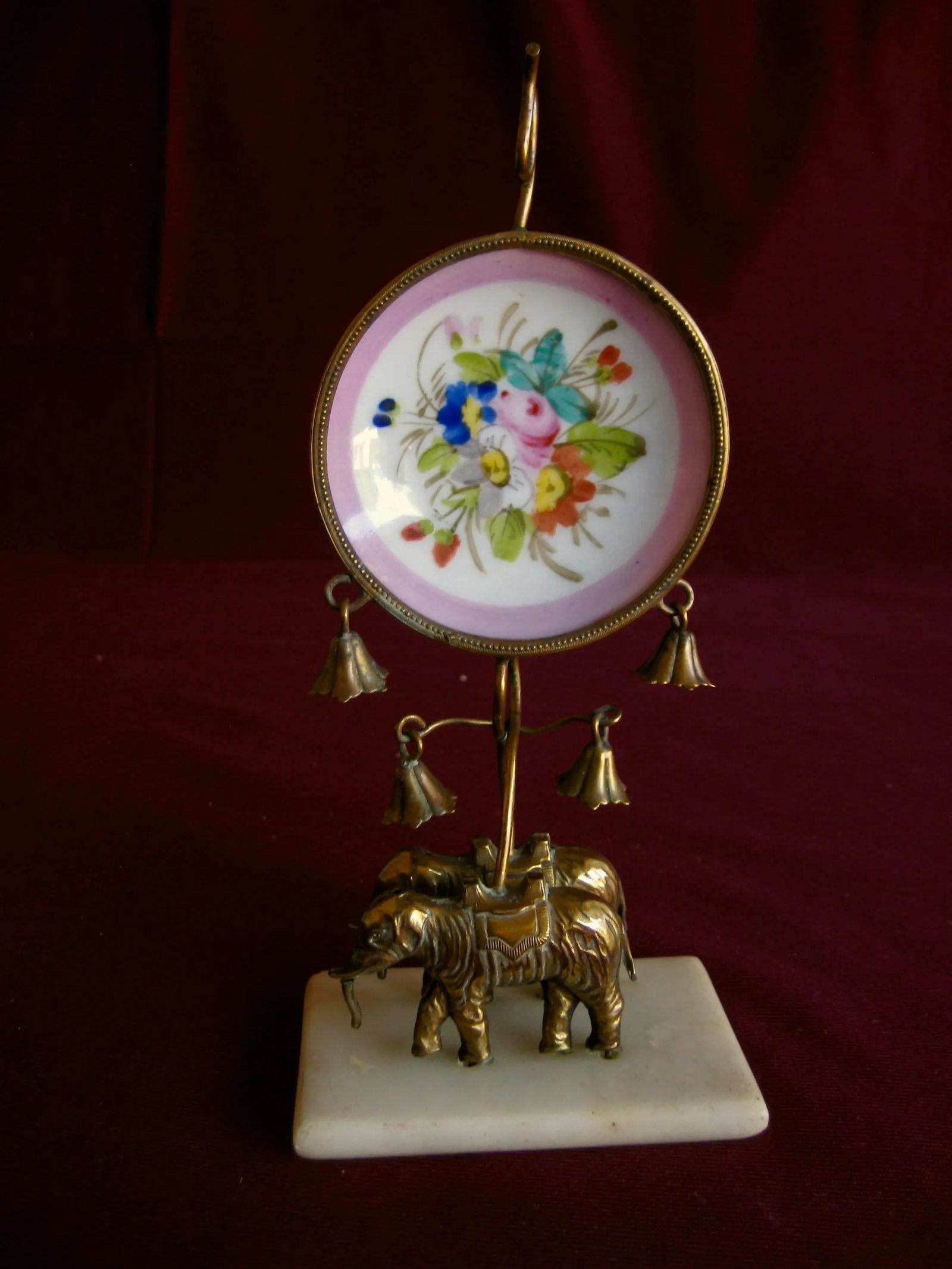 Mid 19th Century French Napoleon III Porcelain Pocket Watch Holder With an Elephant - 2