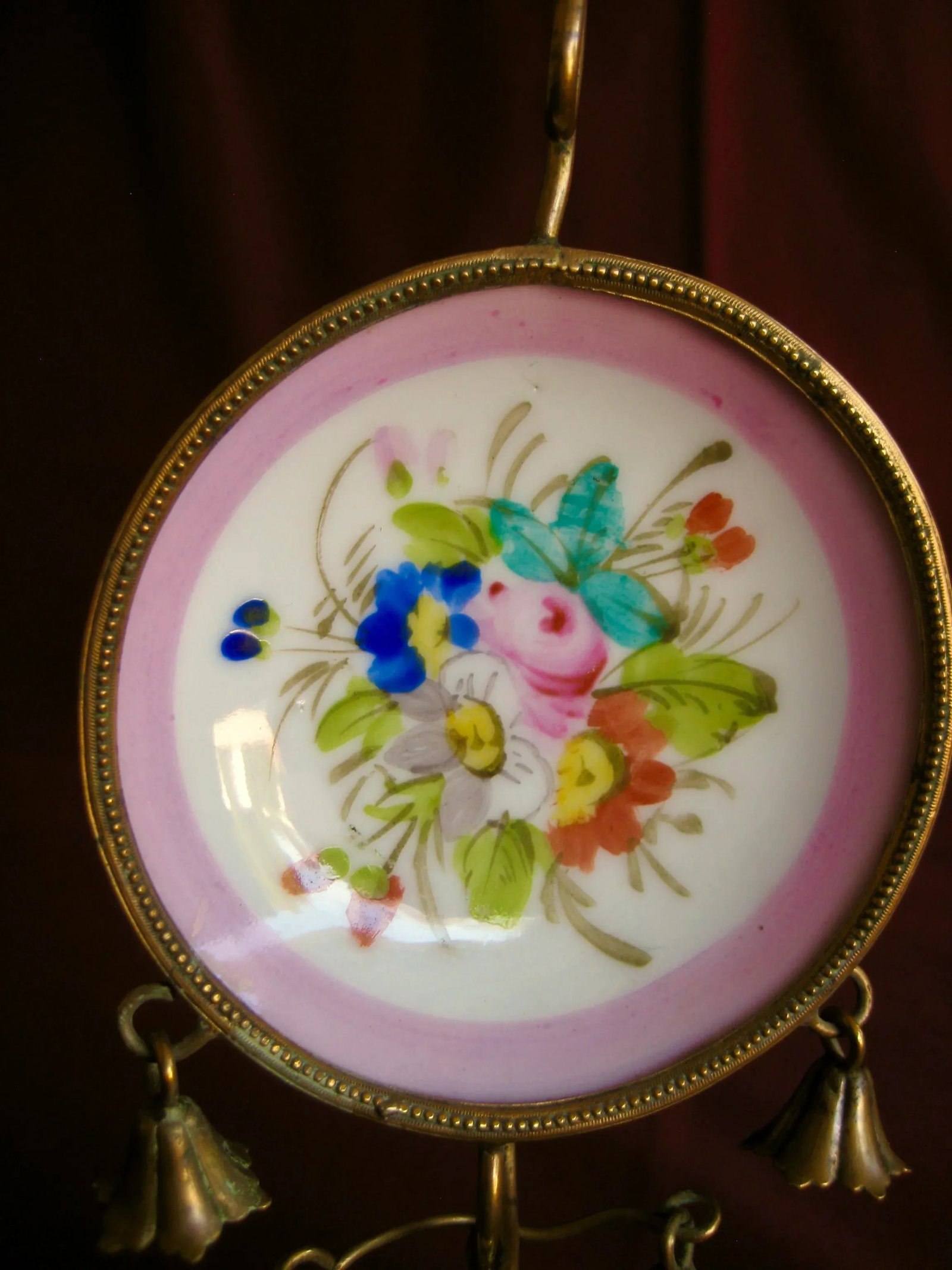 Mid 19th Century French Napoleon III Porcelain Pocket Watch Holder With an Elephant - 5
