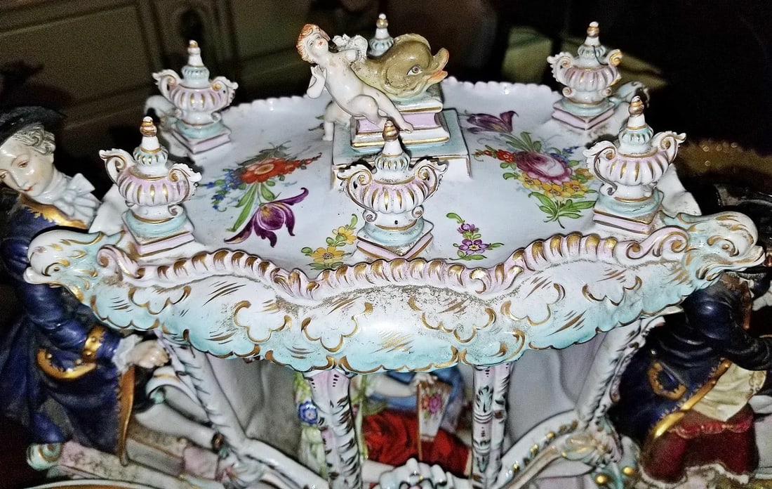 Late 19th Century Capodimonte Style Luigi Fabris Monumental Porcelain Coach - 5
