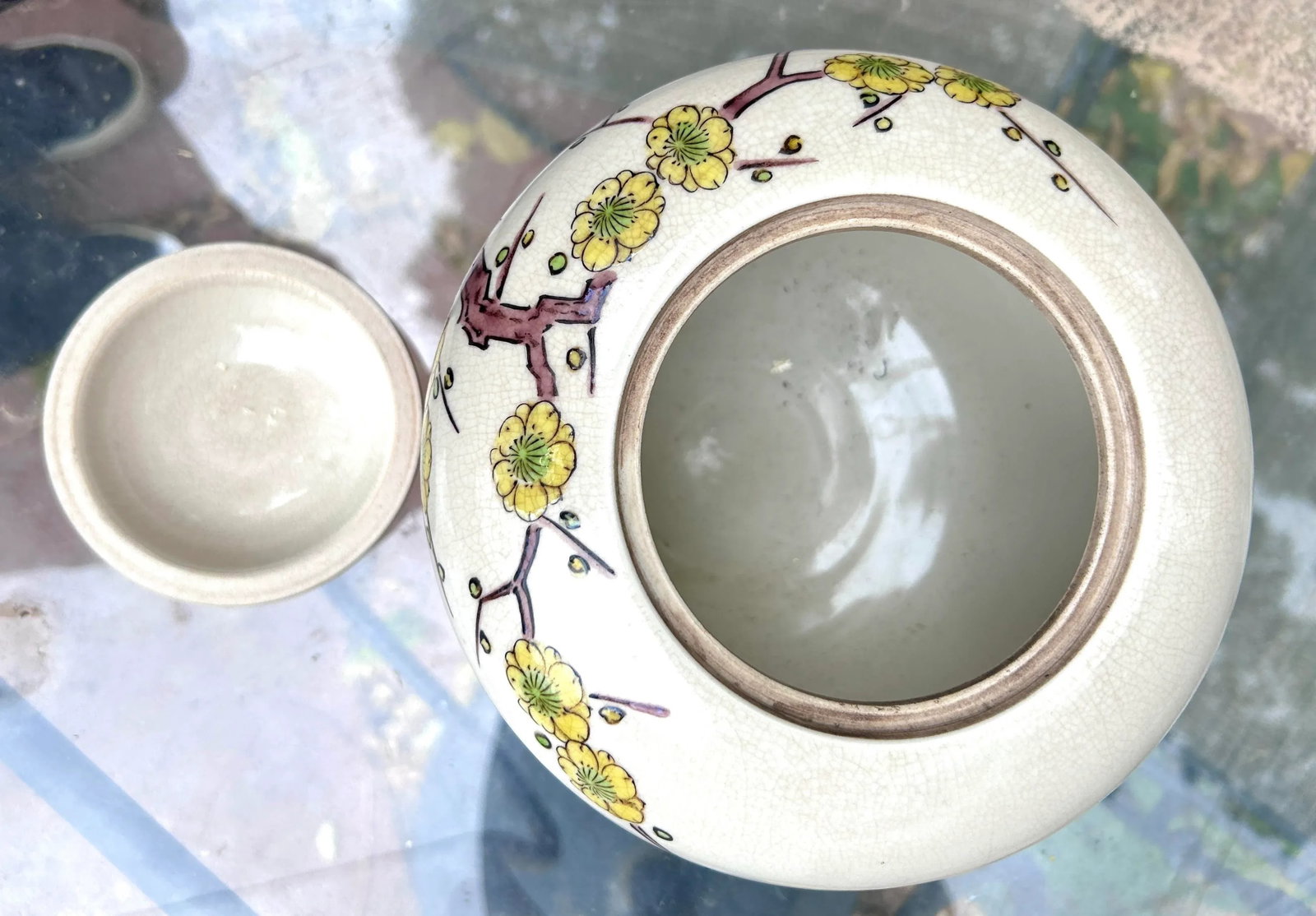 Vintage Chinoiserie Ceramic Porcelain Jar With Rooster, Hen and Flowers - 10