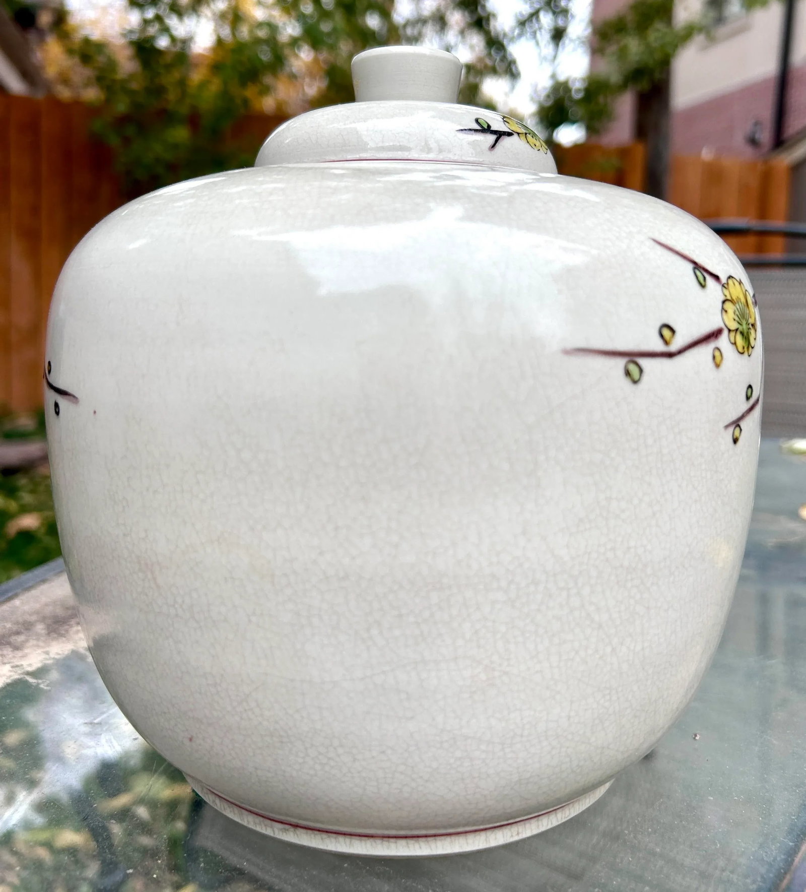 Vintage Chinoiserie Ceramic Porcelain Jar With Rooster, Hen and Flowers - 8