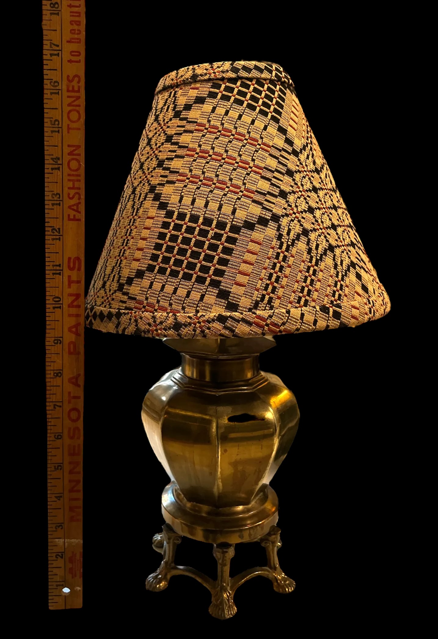 1960s Brass Chinoiserie Ginger Jar Lamp Accent Lamp Footed Lion Paws Cloth Lampshade - 8