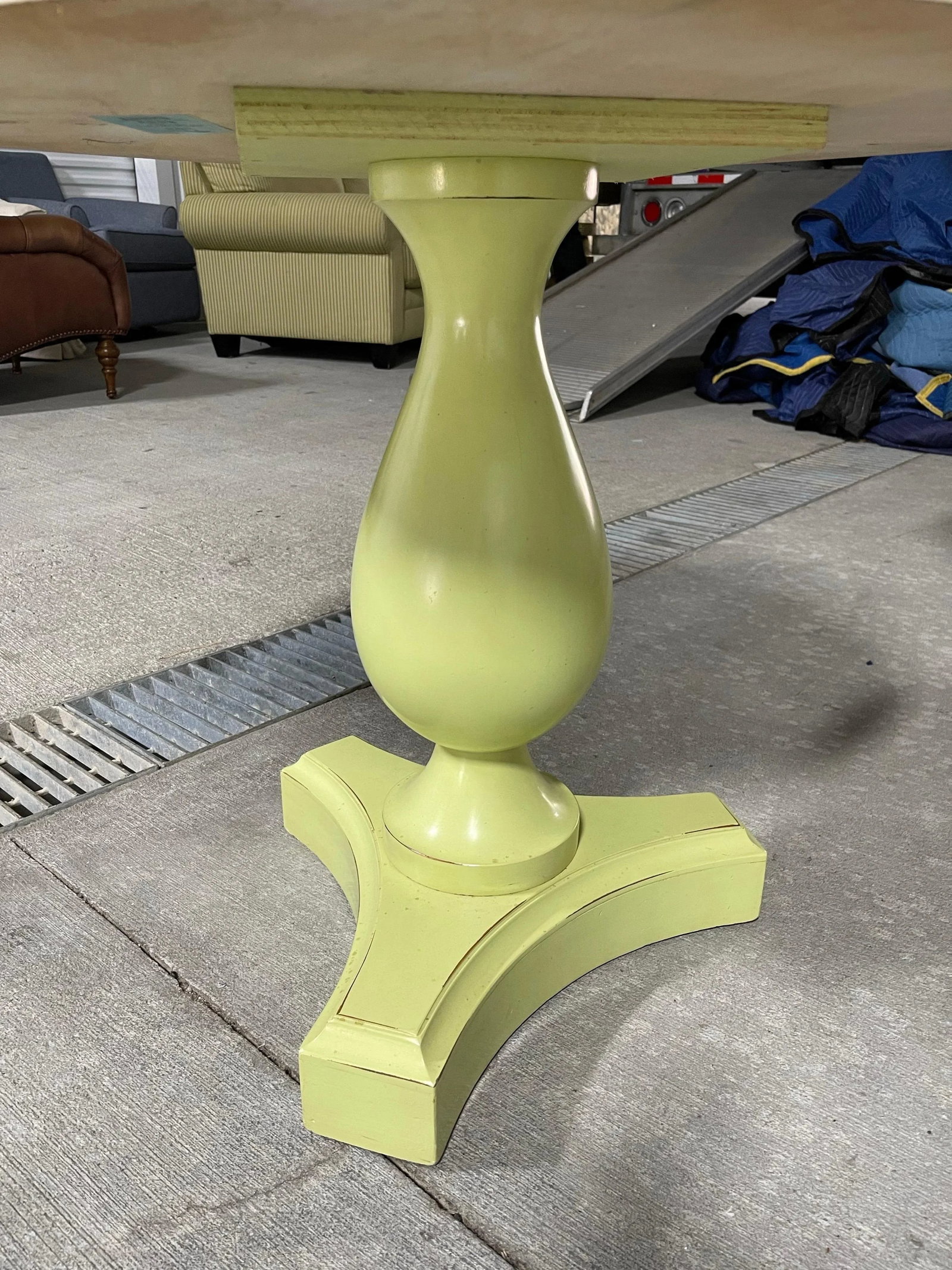 Lime Color Pedestal Base End or Side Table with a Cream Wood top, 21st Century - 4