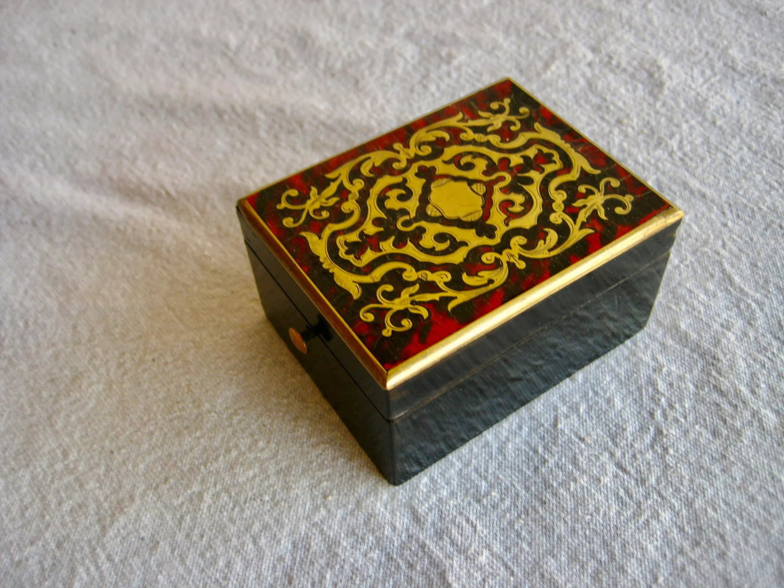 Mid 19th Century French Napoleon III Boulle Style Watch Holder Box - 2