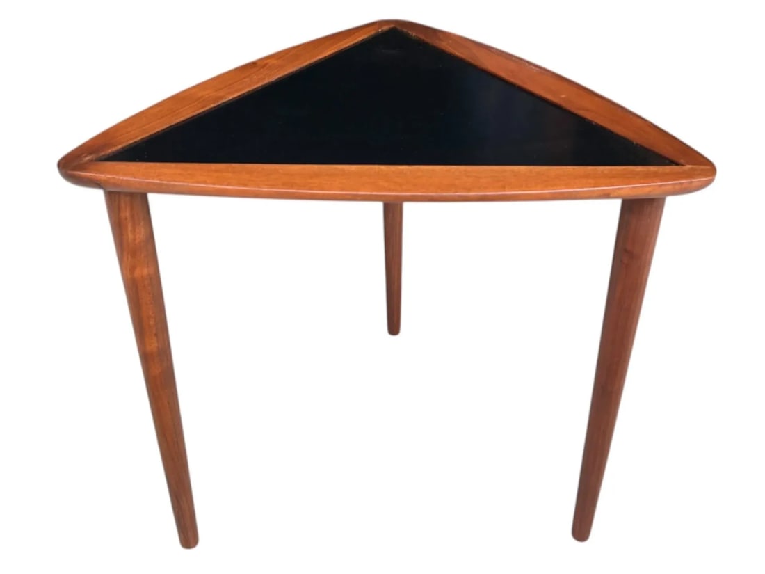 1960s Pair of Restored Danish Modern Teak & Black Laminate Triangle Side Tables – Mid-Century - 4