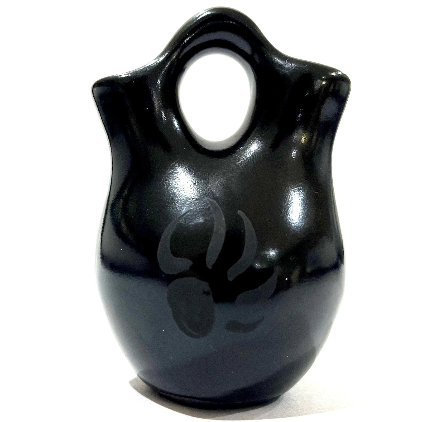 1990s Santa Clara Pueblo Blackware Pottery Wedding Vase - Signed Kinlicheni - 6