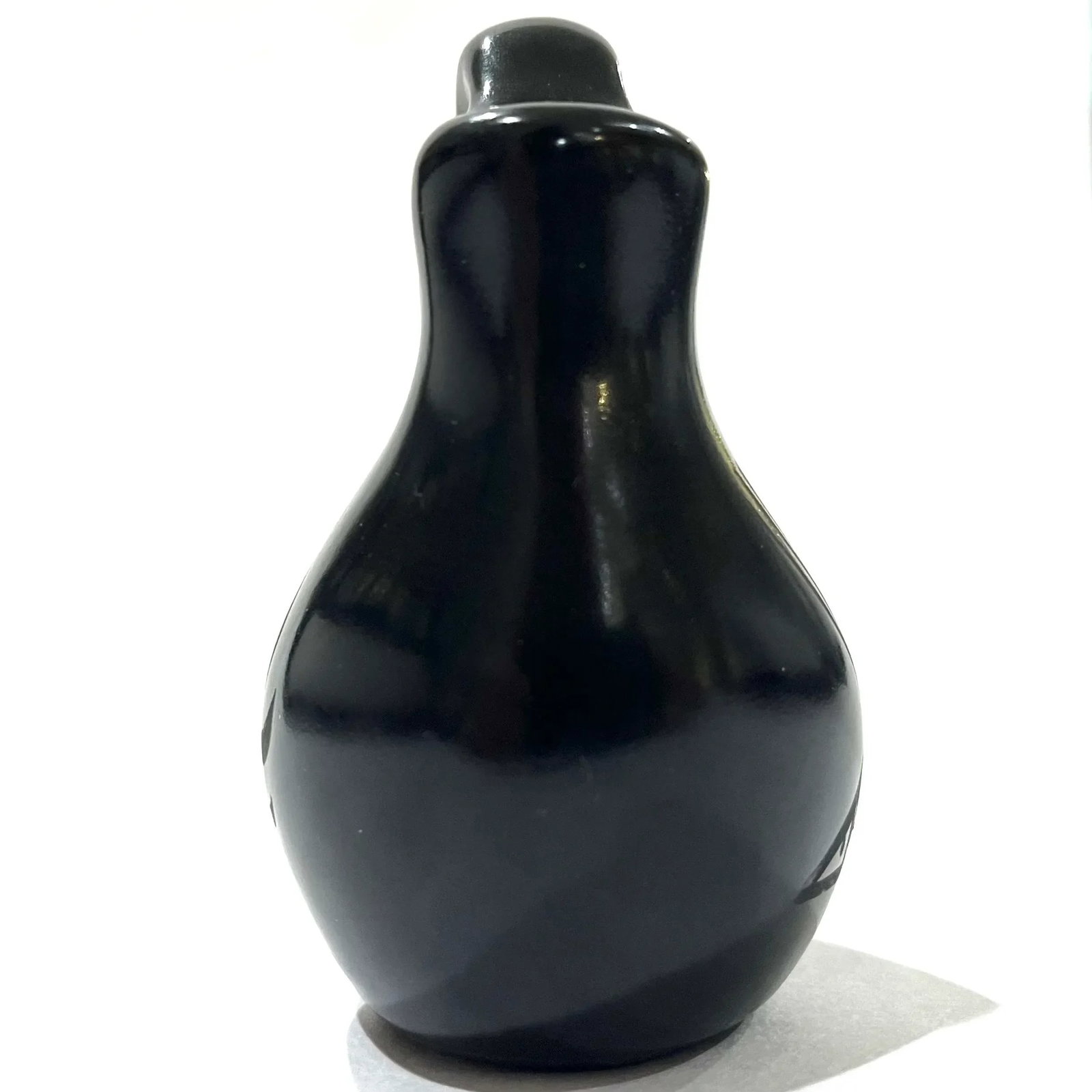 1990s Santa Clara Pueblo Blackware Pottery Wedding Vase - Signed Kinlicheni - 8