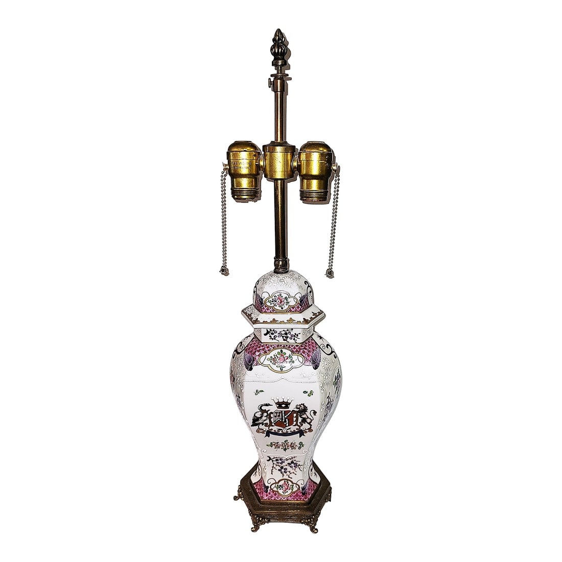 1920s Famille Rose Samson Crested Table Lamp: Here's a French lamp version of Chinese Export era Famille Rose Samson vase of the 19c. Armorial crest motif, hand painted also with raised white on white decor. Floral pattern on the back for