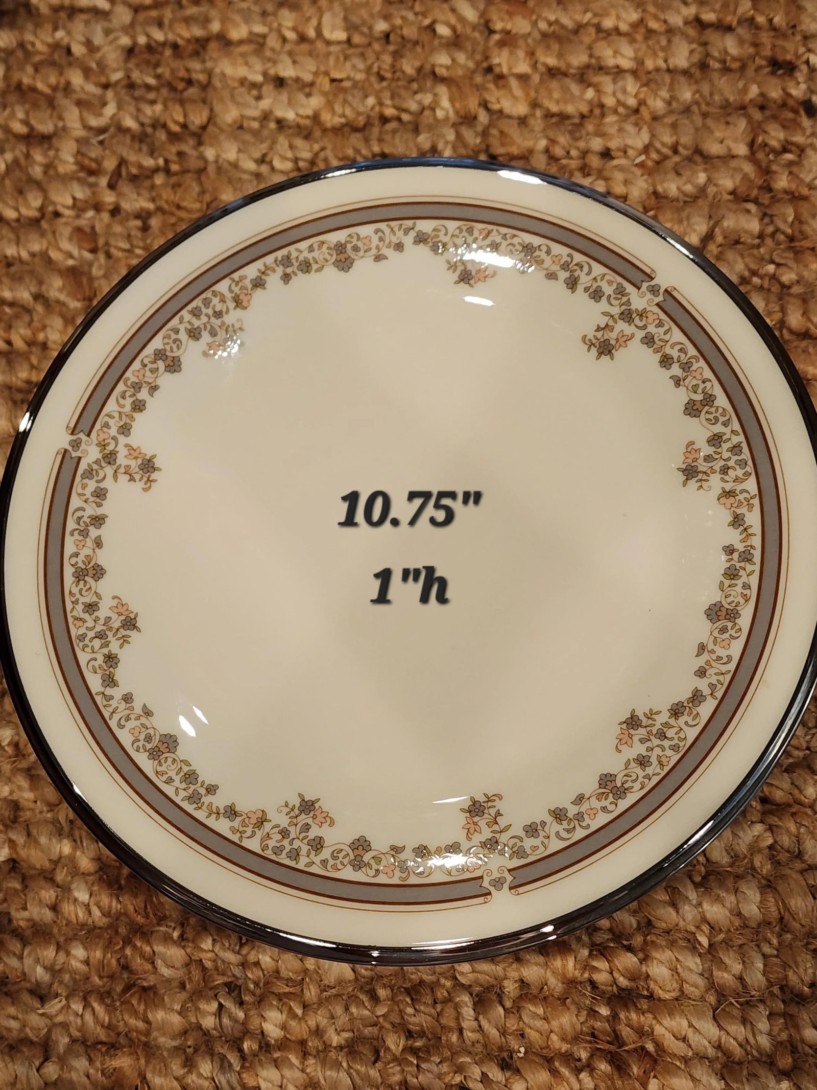 Lenox Lace Point Dinner Plates - 2