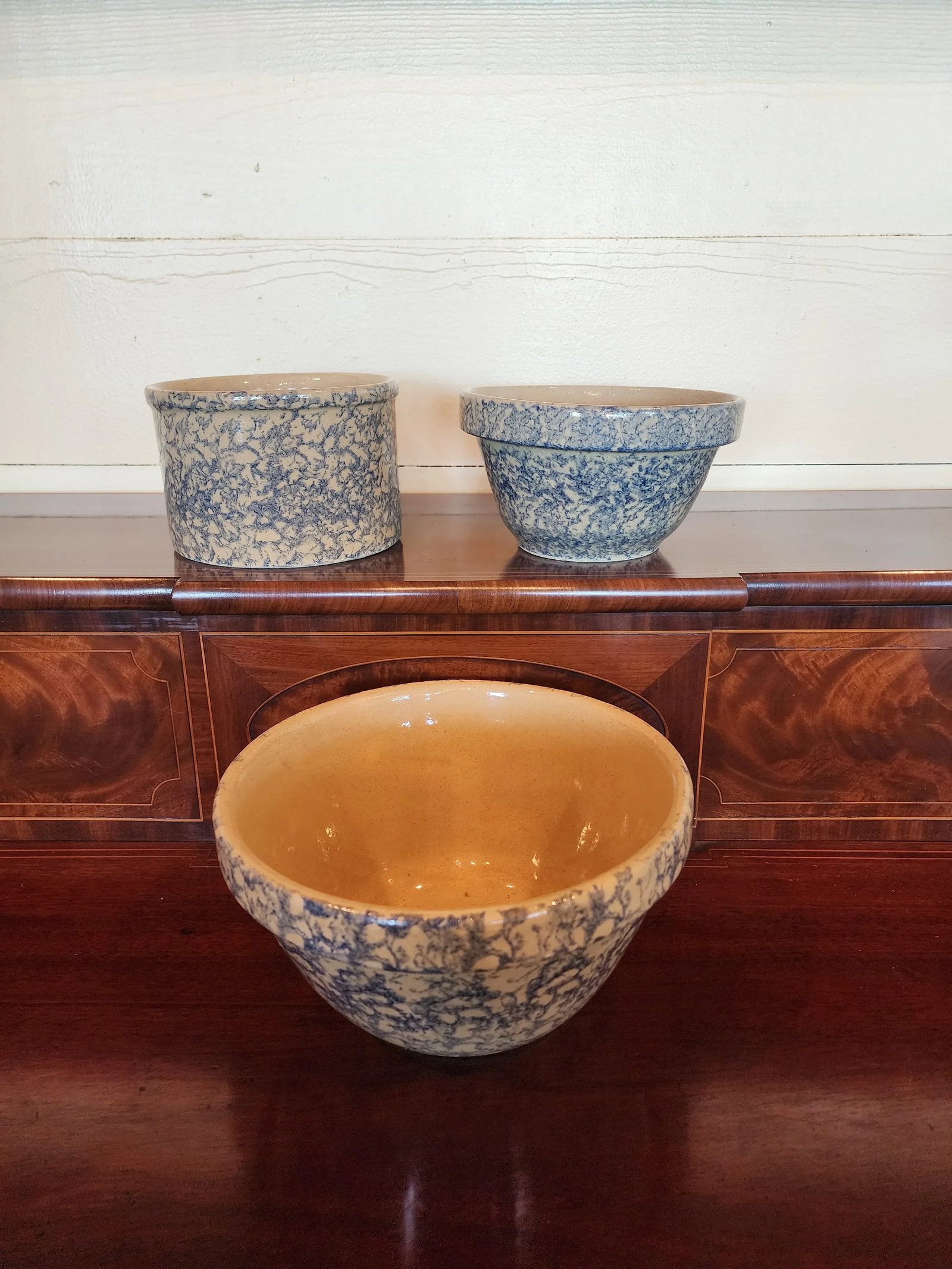Three Vintage Roseville Robinson Ransbottom Blue Sponngeware Bowls - 3