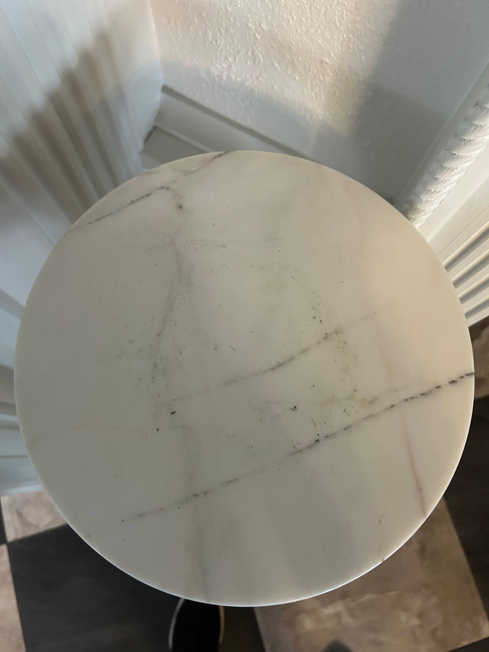 Mid 20th Century Marble Pedestal With Twisted Column Design - 2