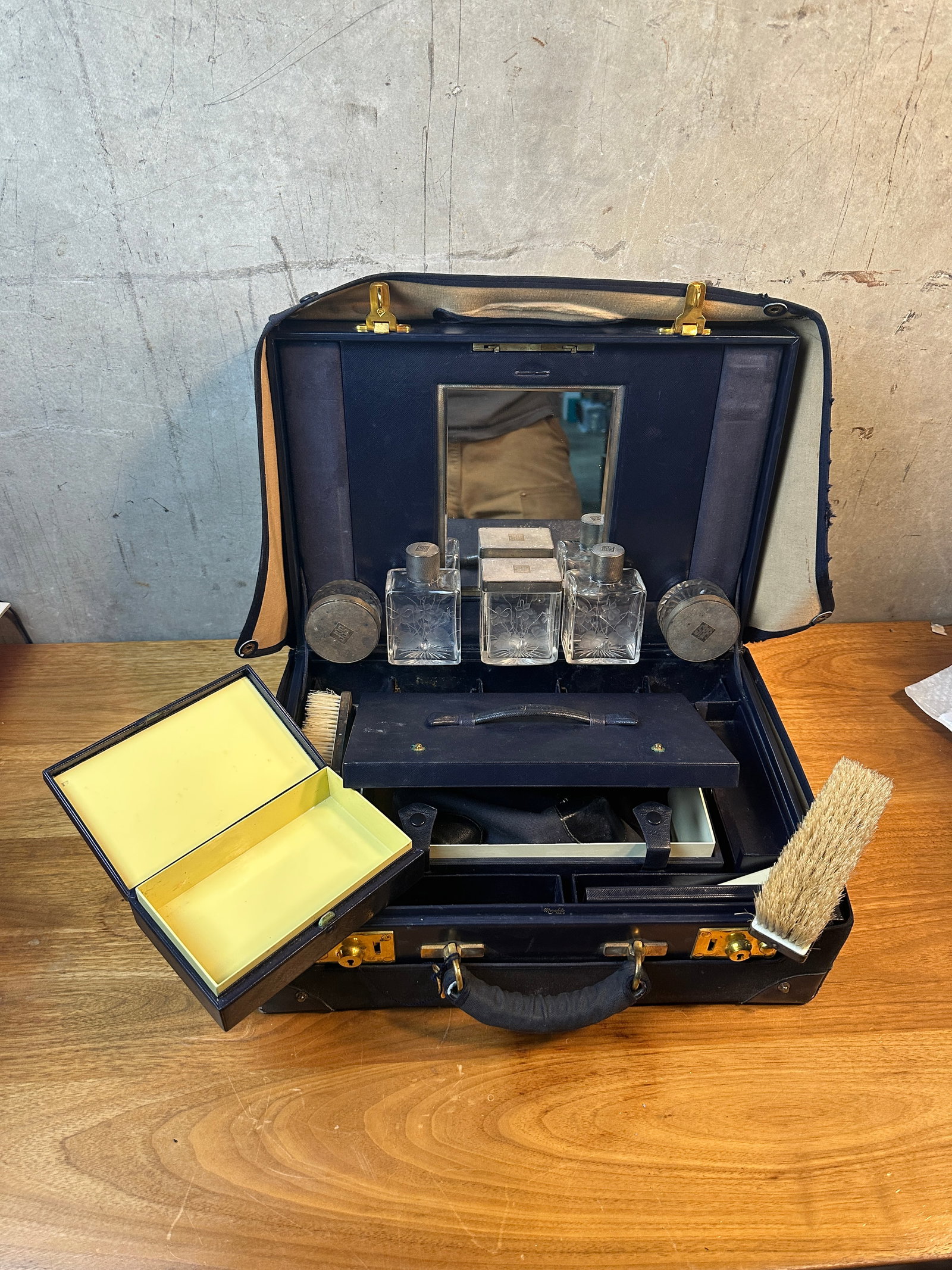 Antique Morabito Paris Men's Fitted Travel Vanity Case Navy Leather & Glass Grooming Set - 5