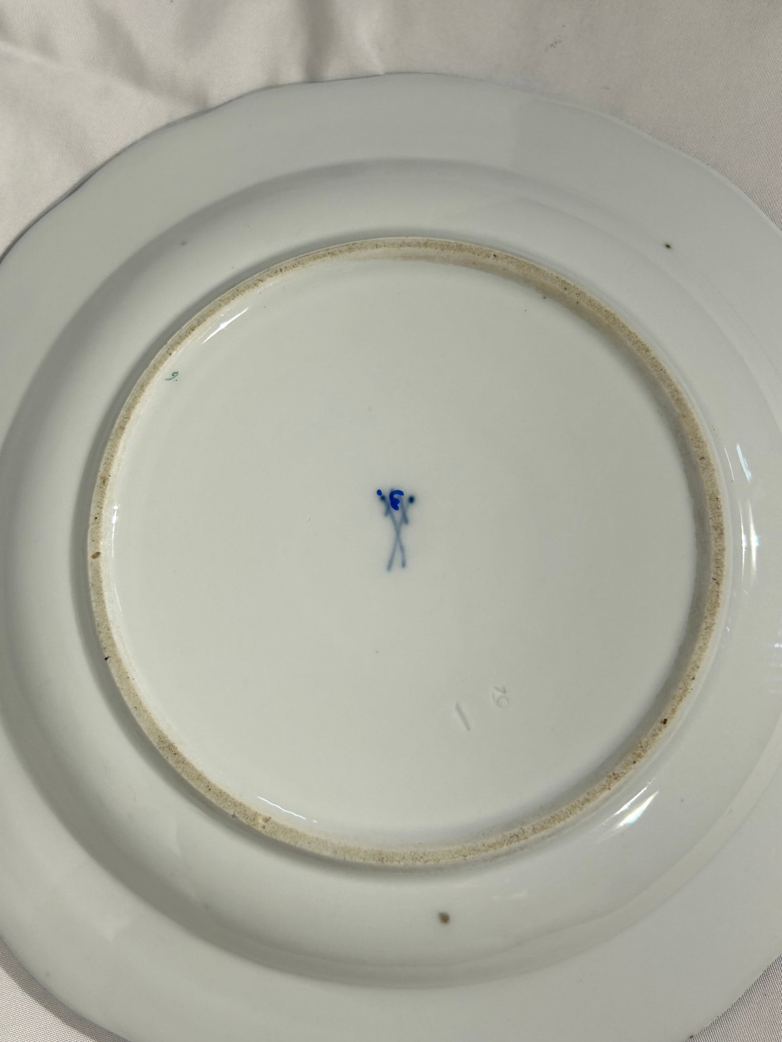 Set of Four Meissen Porcelain Floral Plates With Cobalt Rims - 6