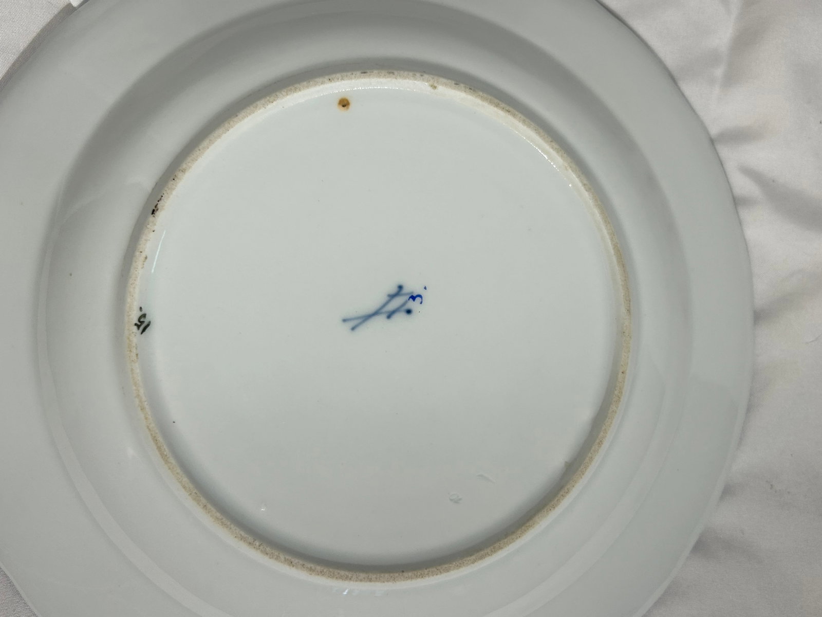 Set of Four Meissen Porcelain Floral Plates With Cobalt Rims - 8