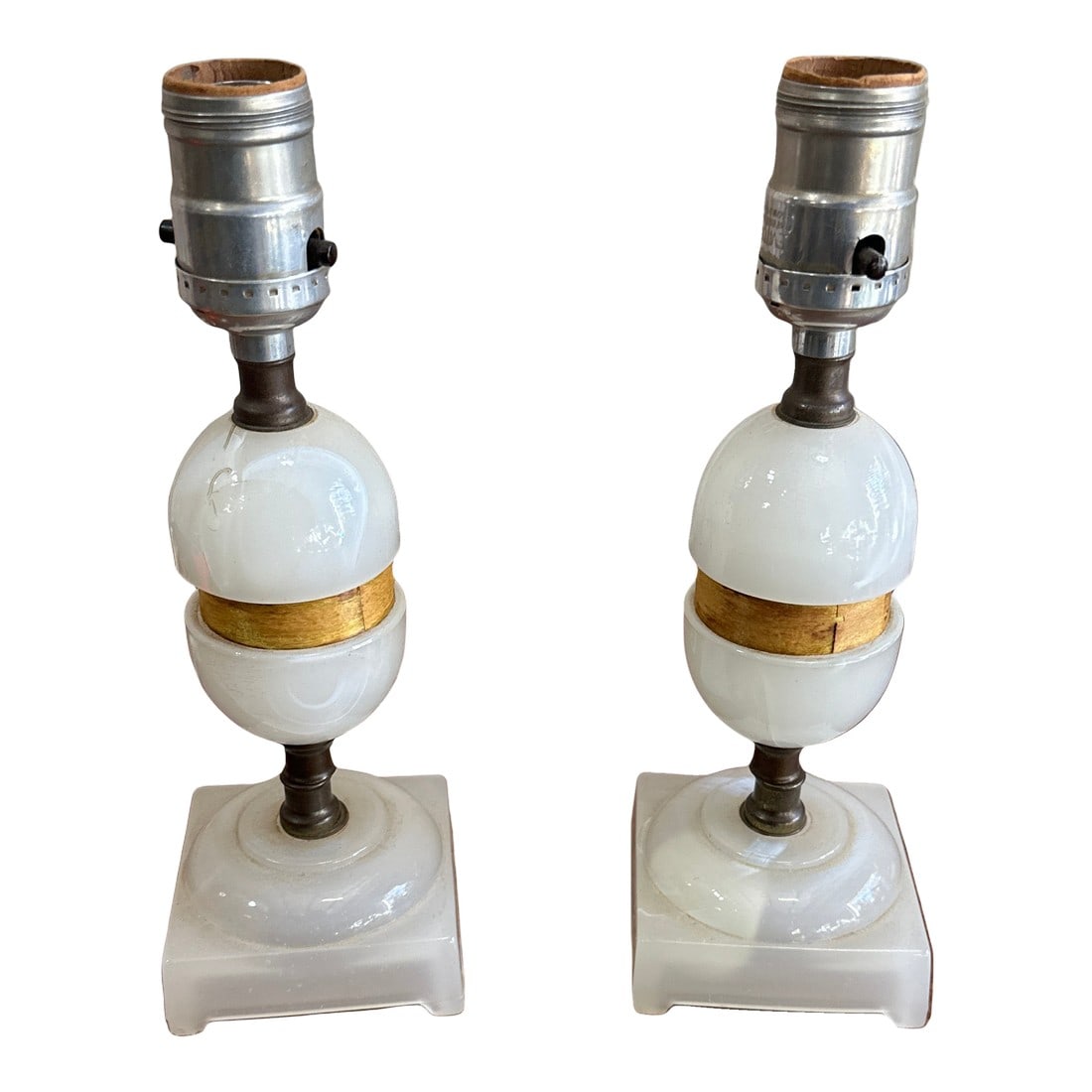 Vintage Pair of Marble Small Table Lamps: Up for consideration is a beautiful vintage pair of marble small table lamps. These are such lovely pieces that would look perfect in your home, and they are a great conversation starter for your