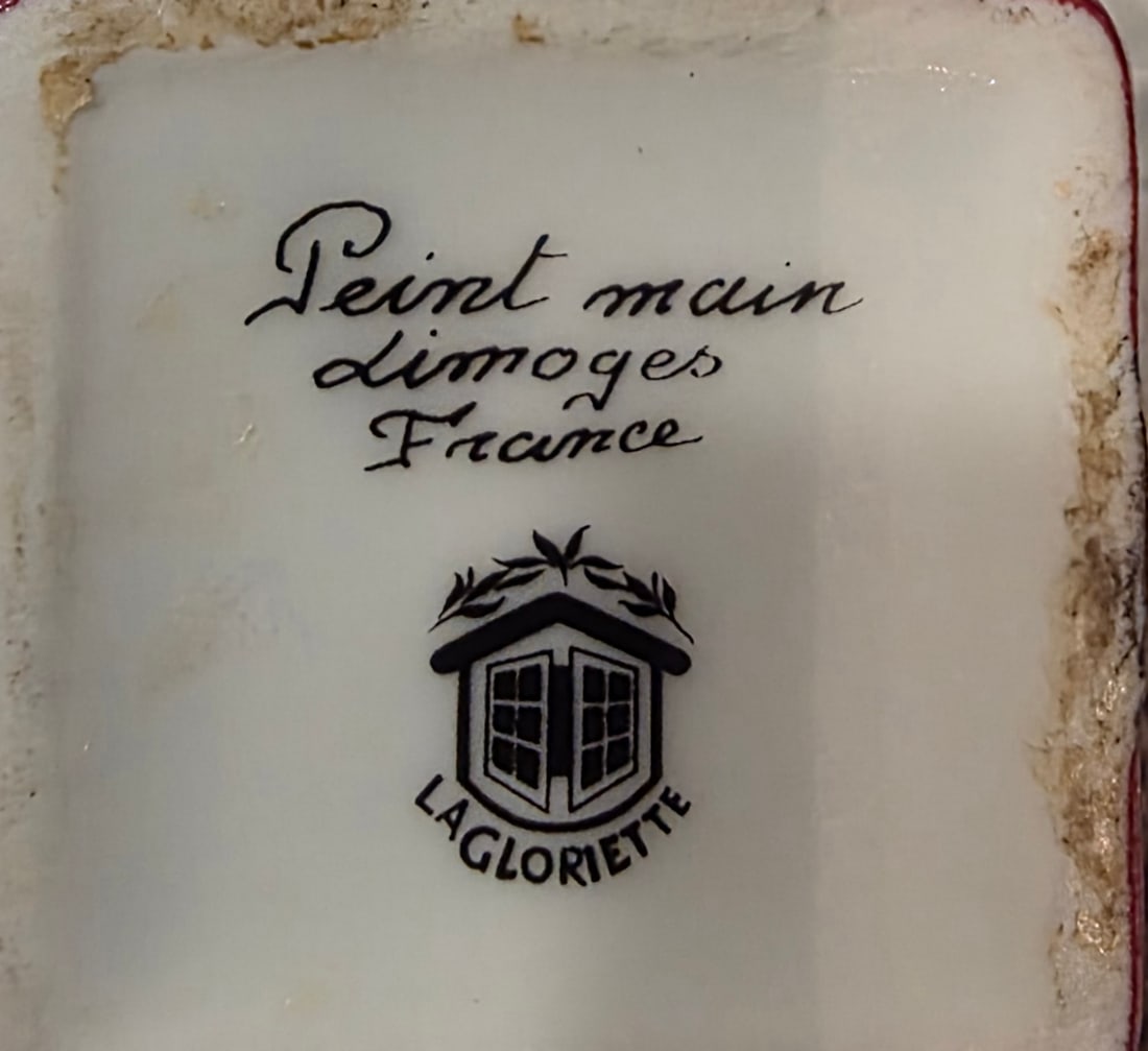 Small Limoges Porcelain Christmas or Gift Box - 2
