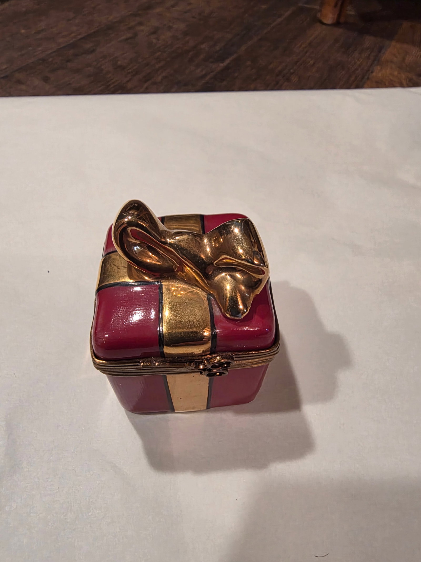 Small Limoges Porcelain Christmas or Gift Box - 3