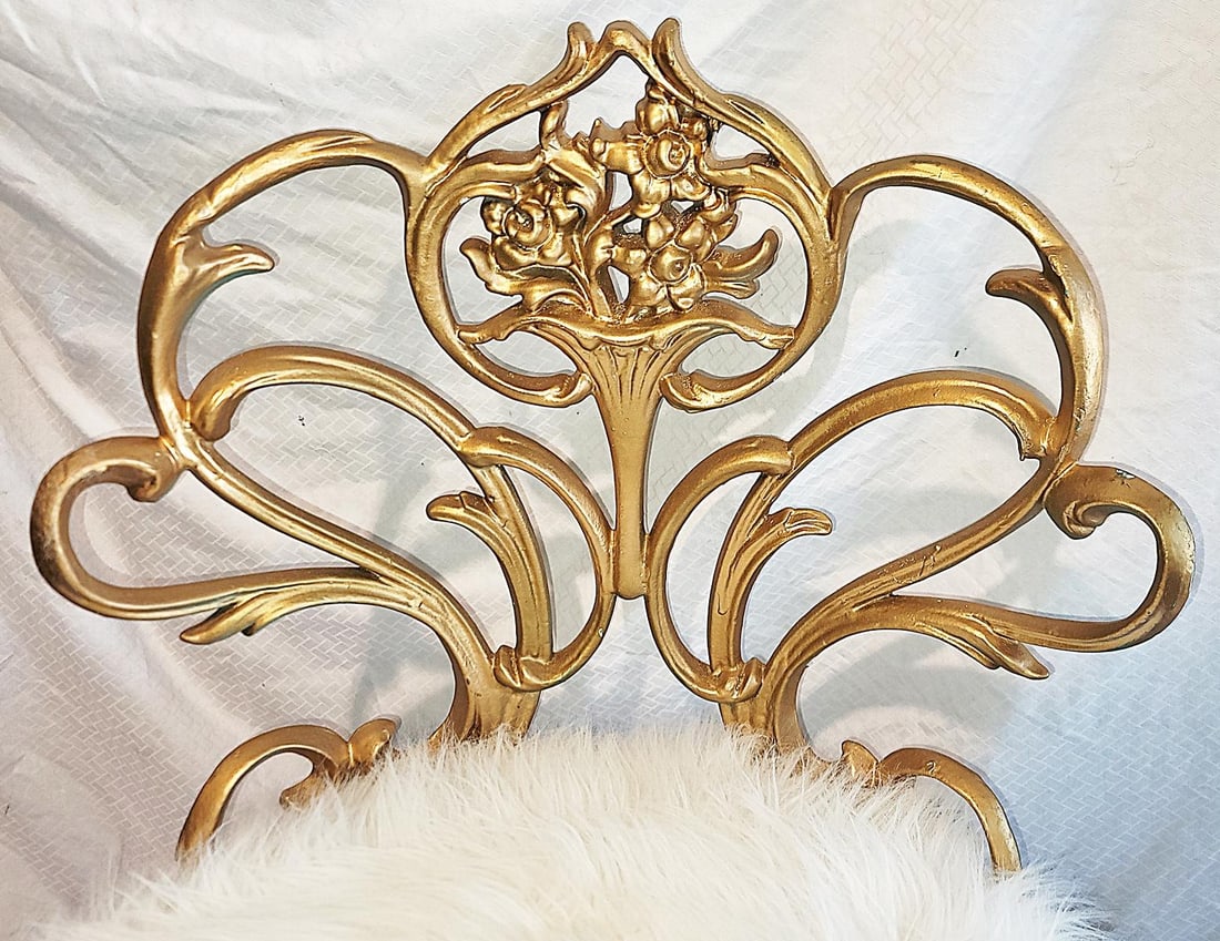1950s Gilt Metal Vanity Chair - 3