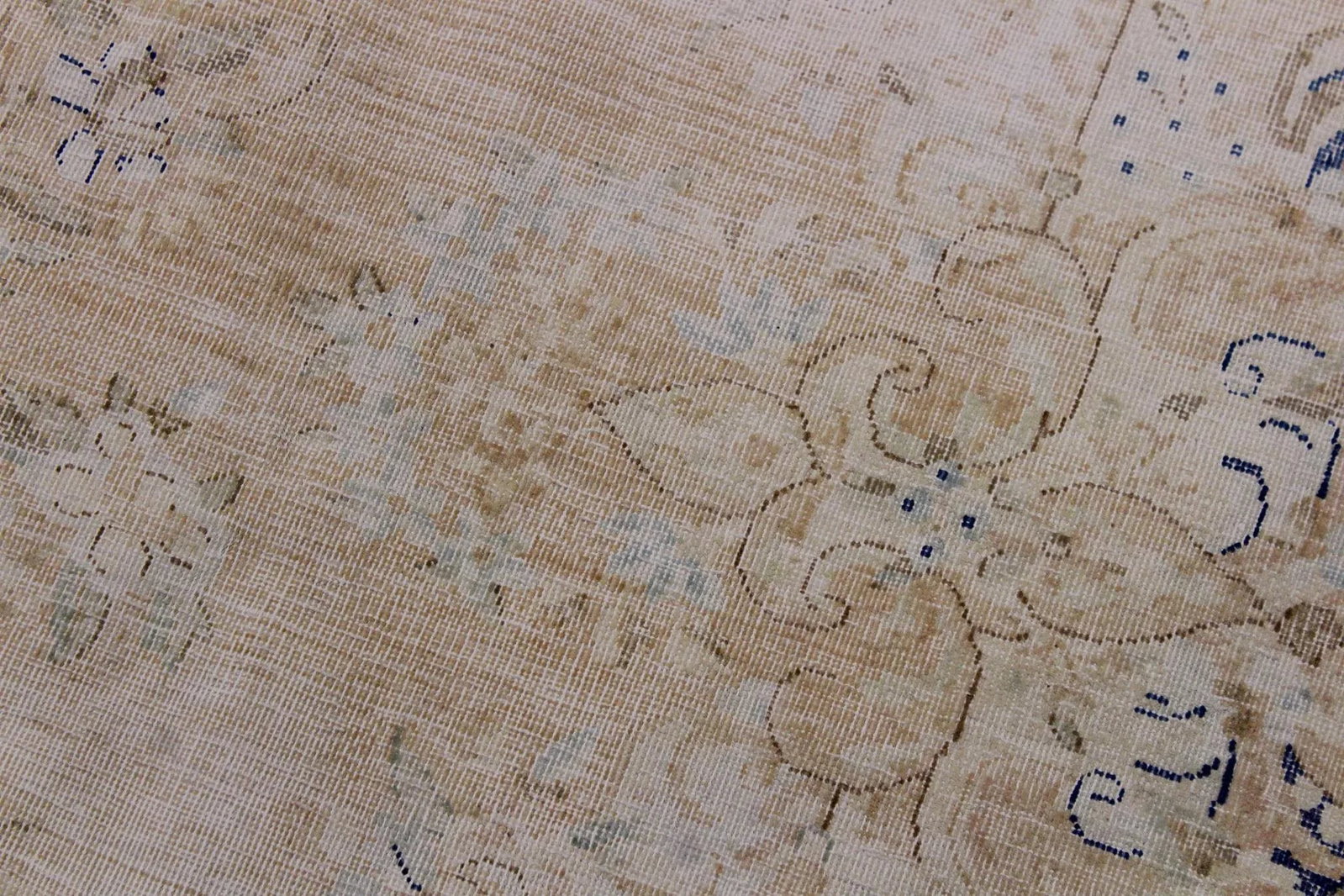 1980s Boho Chic Vintage Distressed Brown/Blue Wool Rug - 10'1" X 12'9" - 3