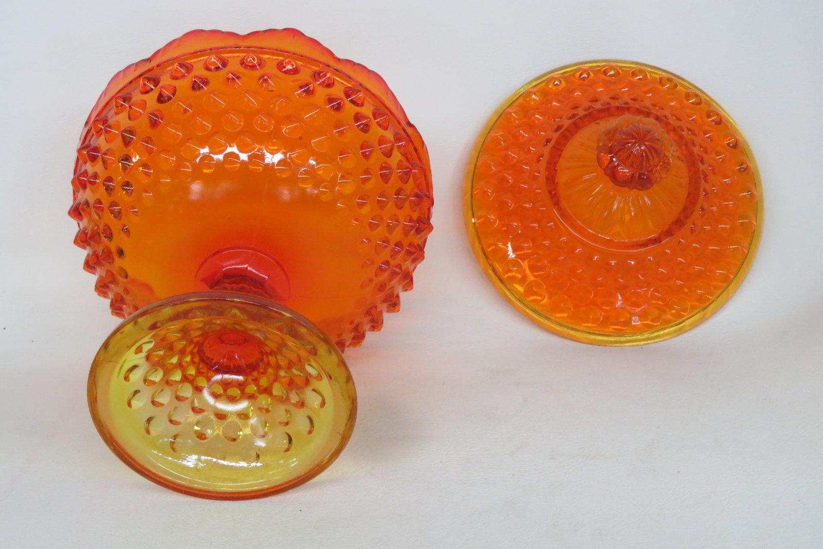 Fenton Amberina Hobnail Style Scalloped Rim Pedestal Covered Candy Dish 4564b - 6