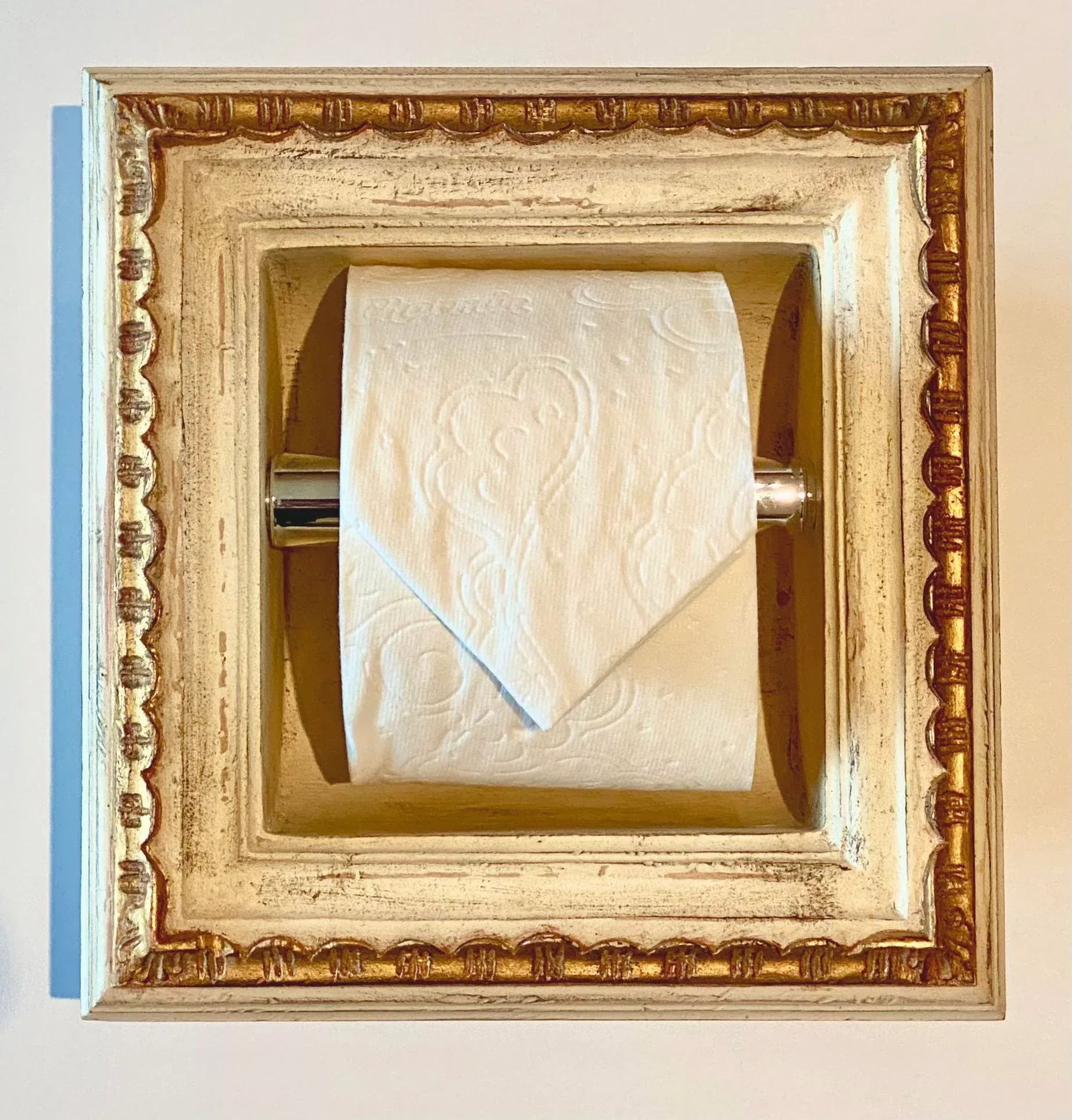 Italian Baroque Style Bathroom Paper Holder "Ferrantino" Antique White & Parcel-Gilt by Judson Roths - 4