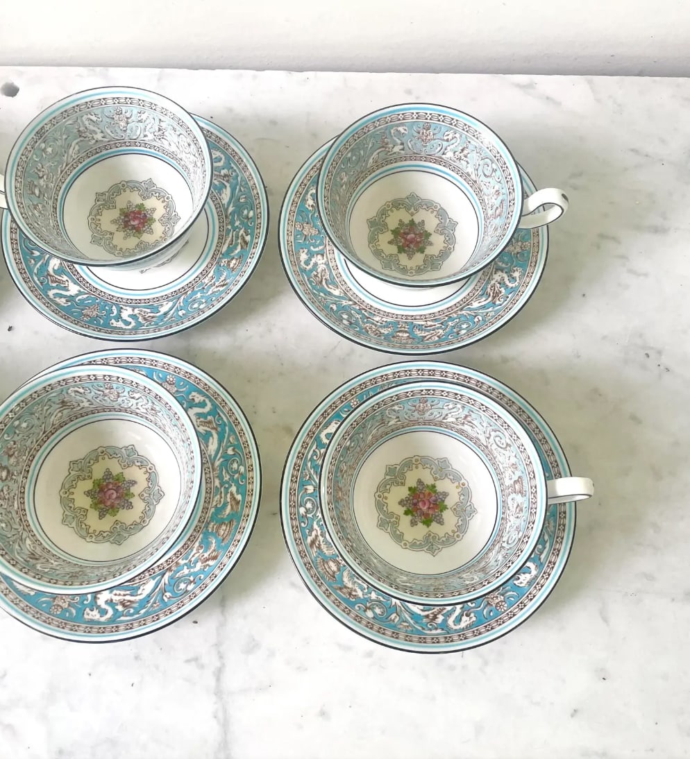 Vintage Wedgwood Florentine Pattern Tea Cup and Saucer Set - Set of 6 - 5
