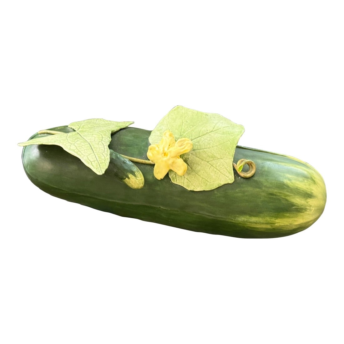 Mary Kirk Kelly Porcelain Zucchini Box: Mary Kirk Kelly fine porcelain zucchini box. Green with leaves and yellow flower. Signed and numbered on the interior. Condition: Alterations: Original Condition Unaltered Imperfections: Some