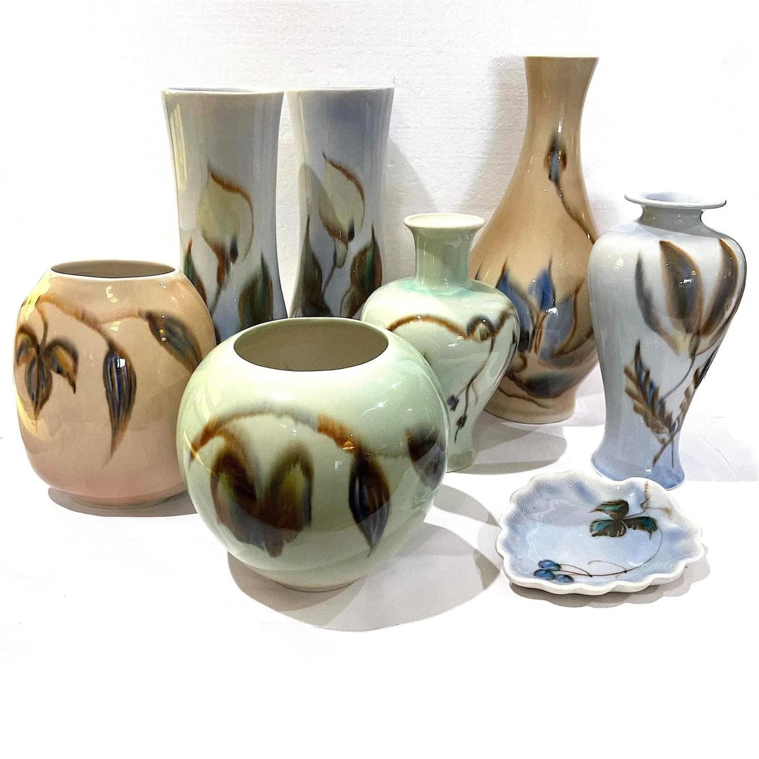 Mid 20th Century Modern Porcelain Cachepot Pair by F. Joseph Von Tury - 12