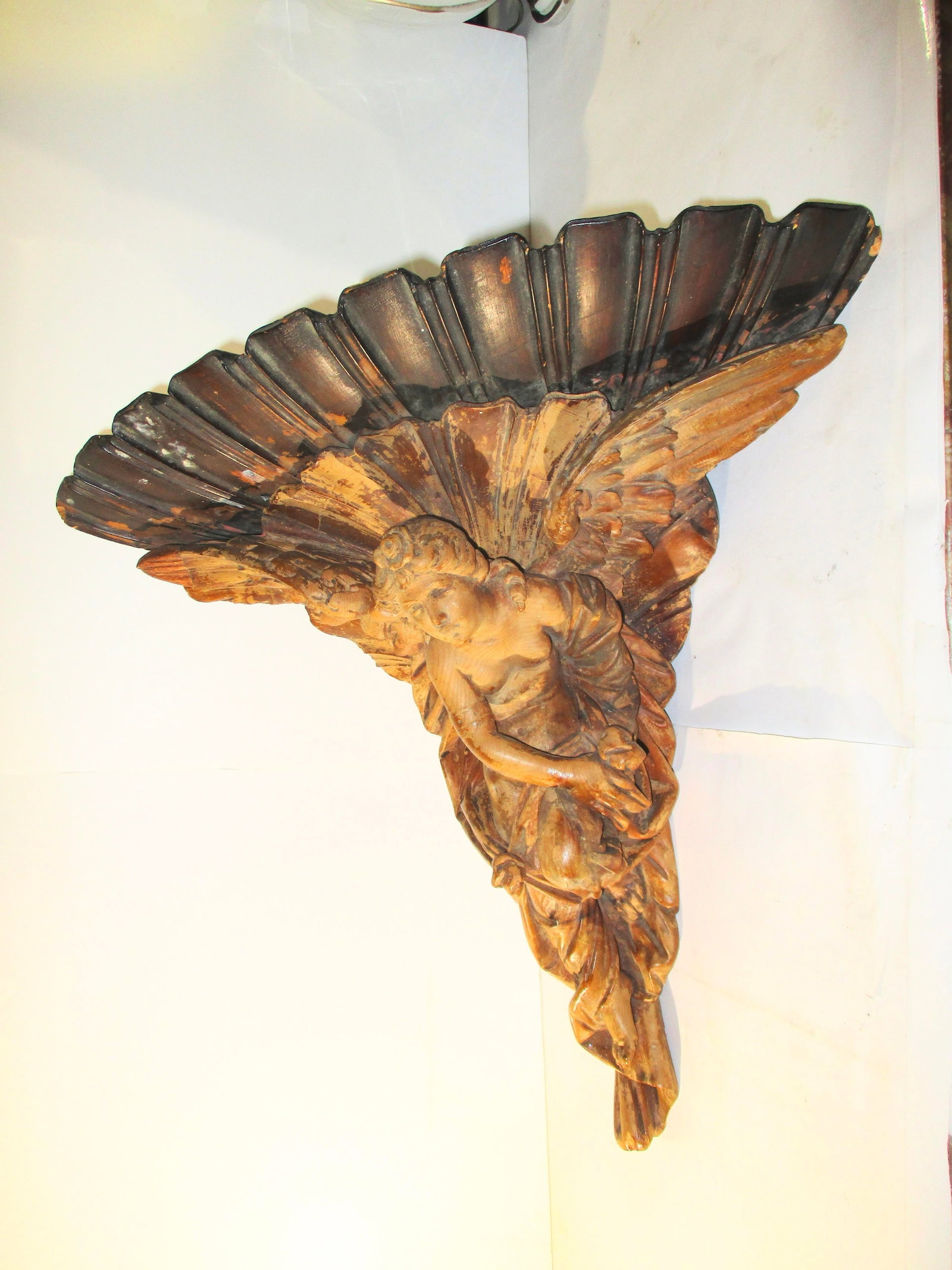 Antique Carved Italian Corner Shelf Bracket - 3
