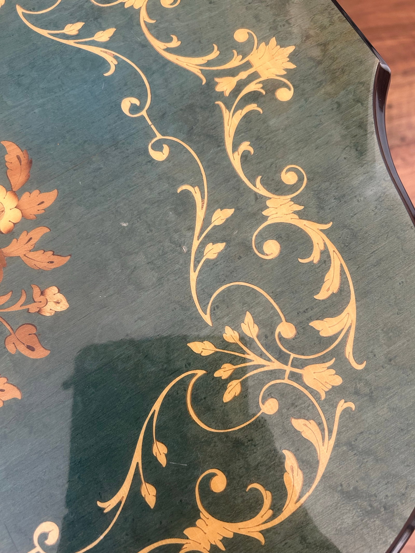 Italian Sorrento Wood Inlay (Marquetry) Tiered Side MCM Table in Mahogany - 11