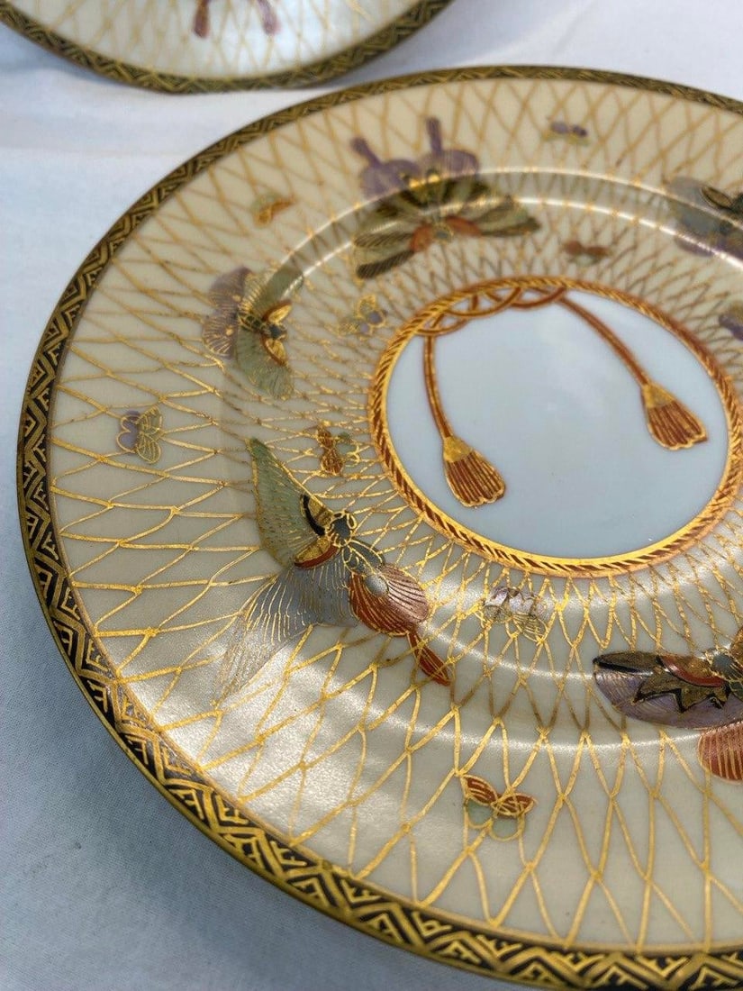 Pair of Meiji Period Japanese Gilt Porcelain Butterfly Plates, Circa 1890 - 4