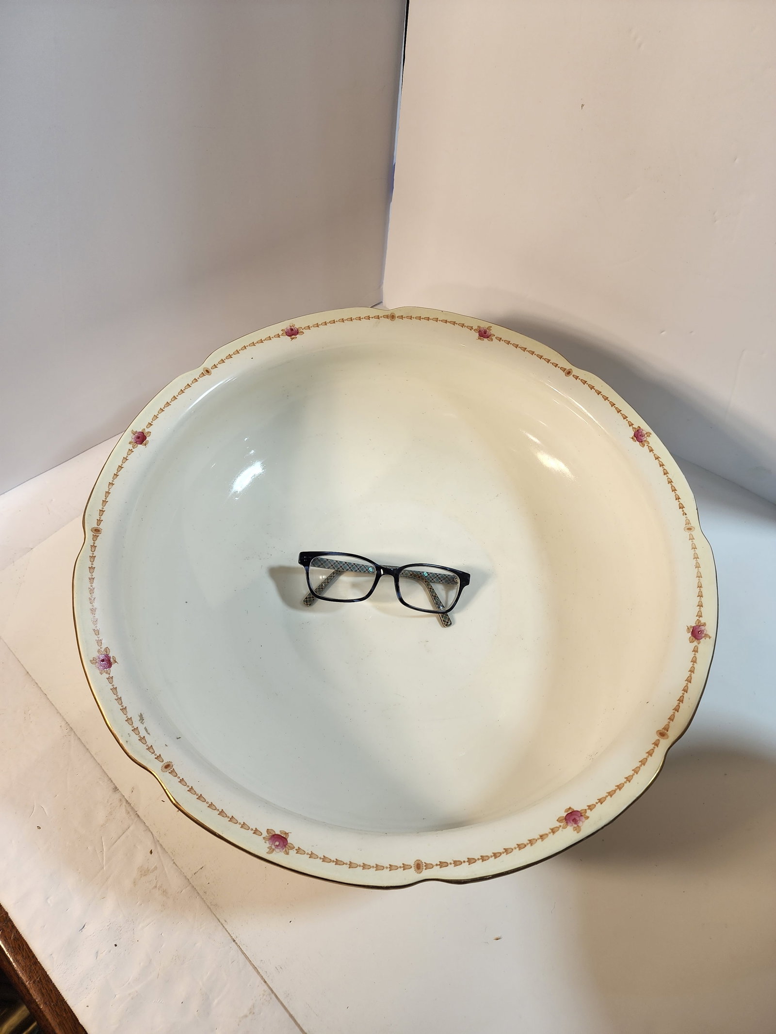 F. Winkle & Co. Hand Painted Antique Bowl and Pitcher - 8