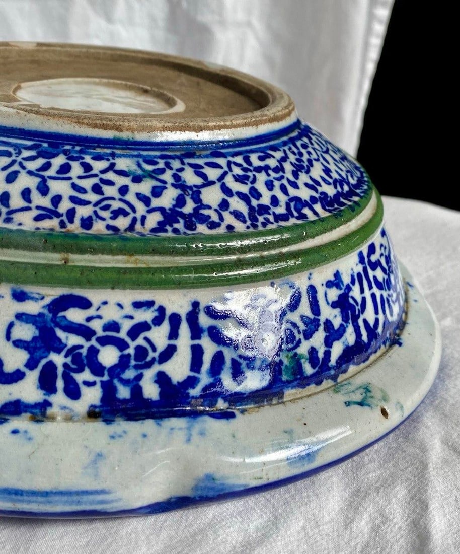 19th Century Japanese Imari Porcelain Wash Basin With Sho-Chiku-Bai Motif - 15