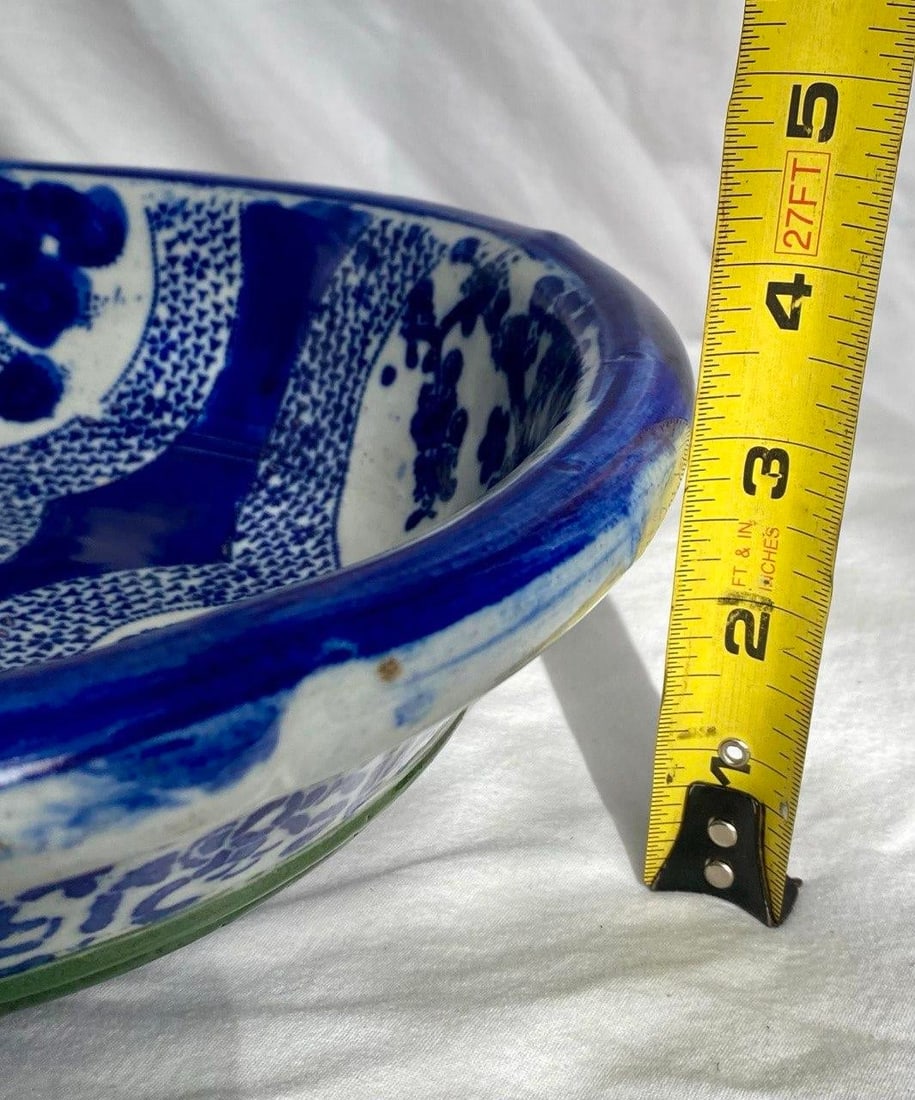 19th Century Japanese Imari Porcelain Wash Basin With Sho-Chiku-Bai Motif - 17