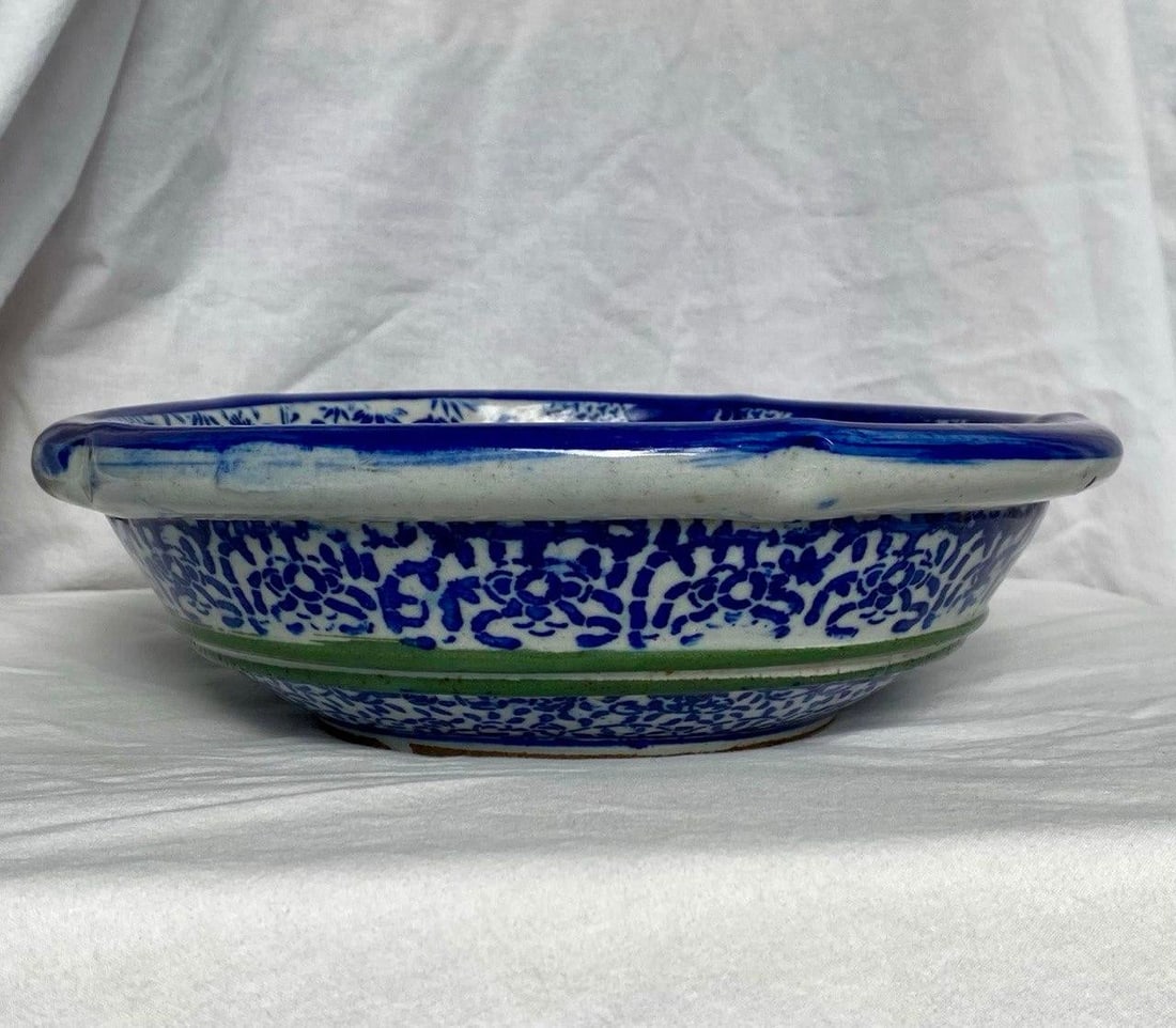 19th Century Japanese Imari Porcelain Wash Basin With Sho-Chiku-Bai Motif - 3